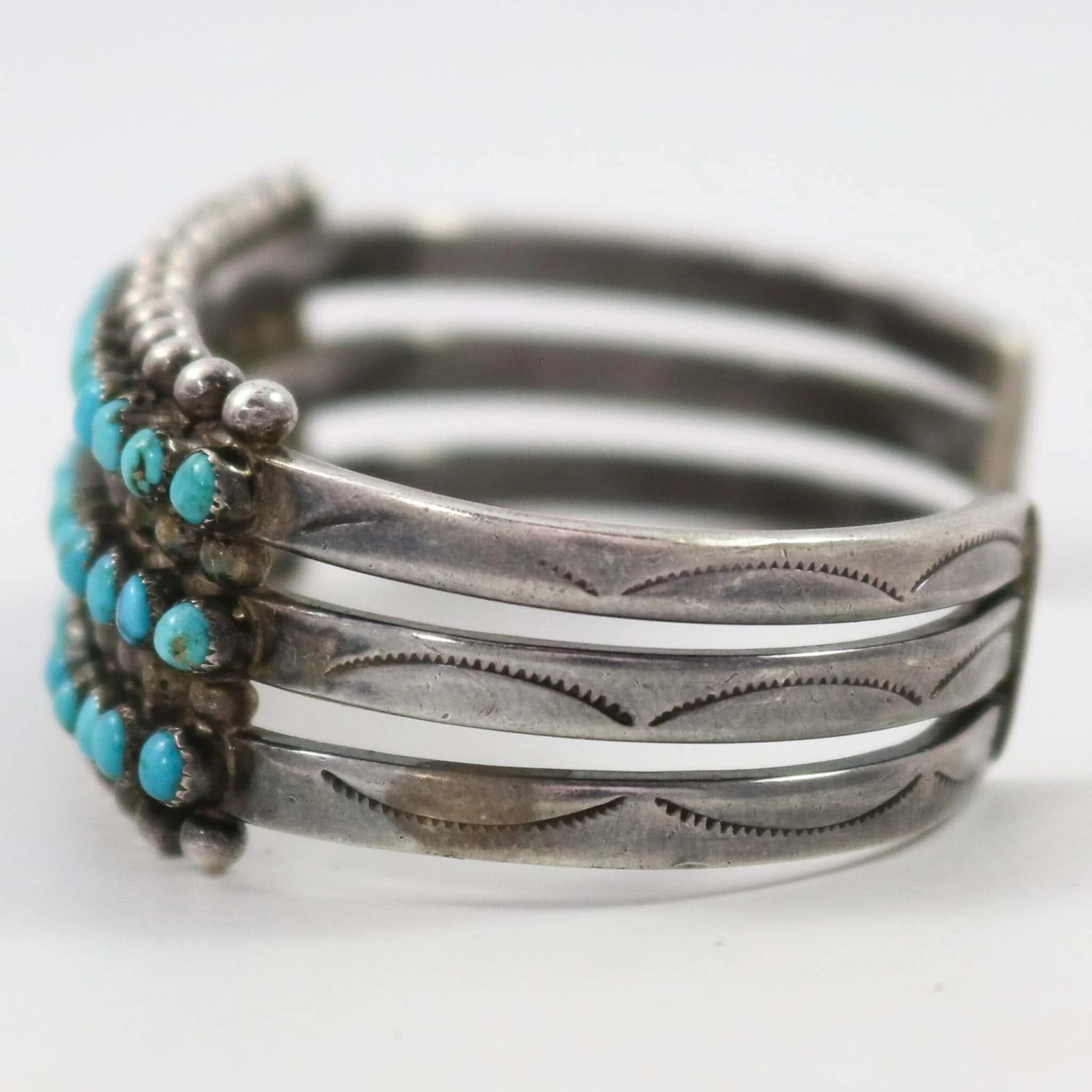 1940s Turquoise Row Bracelet - Image 4