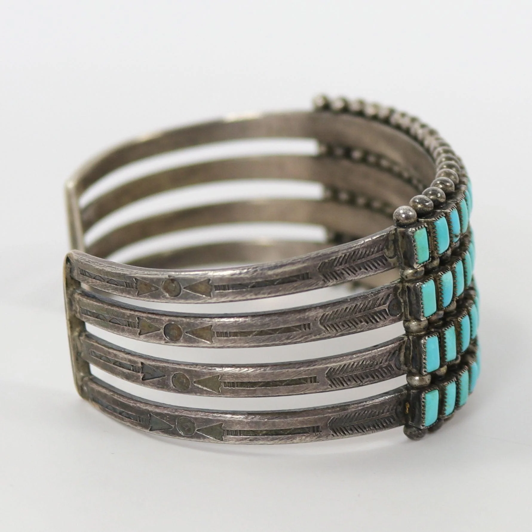 1940s Turquoise Row Bracelet - Image 3