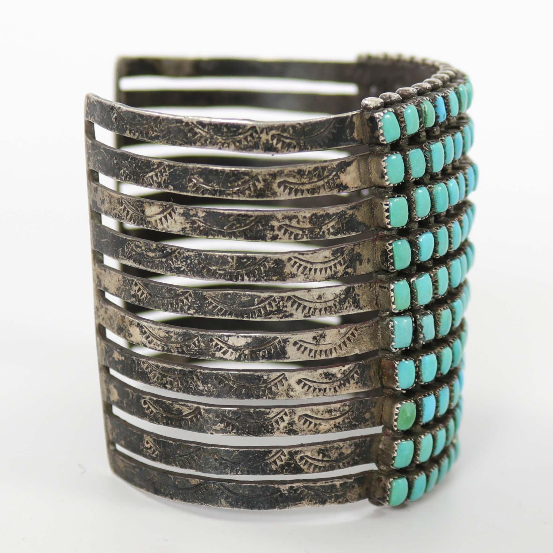 1940s Turquoise Row Bracelet - Image 3