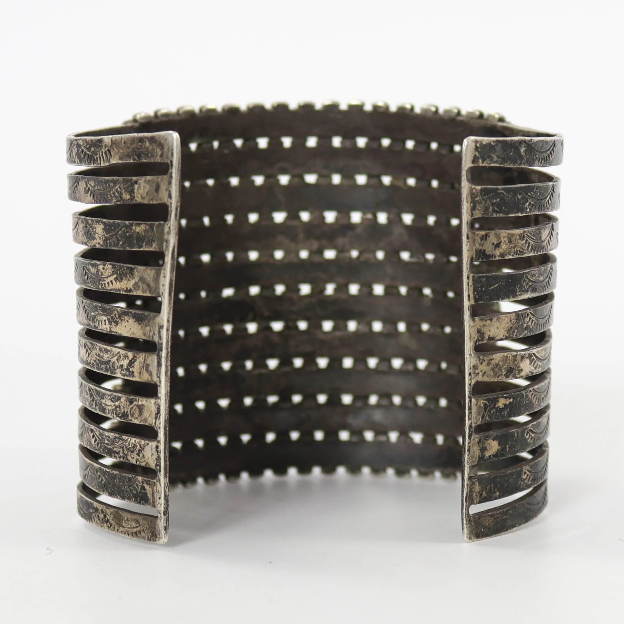 1940s Turquoise Row Bracelet - Image 5