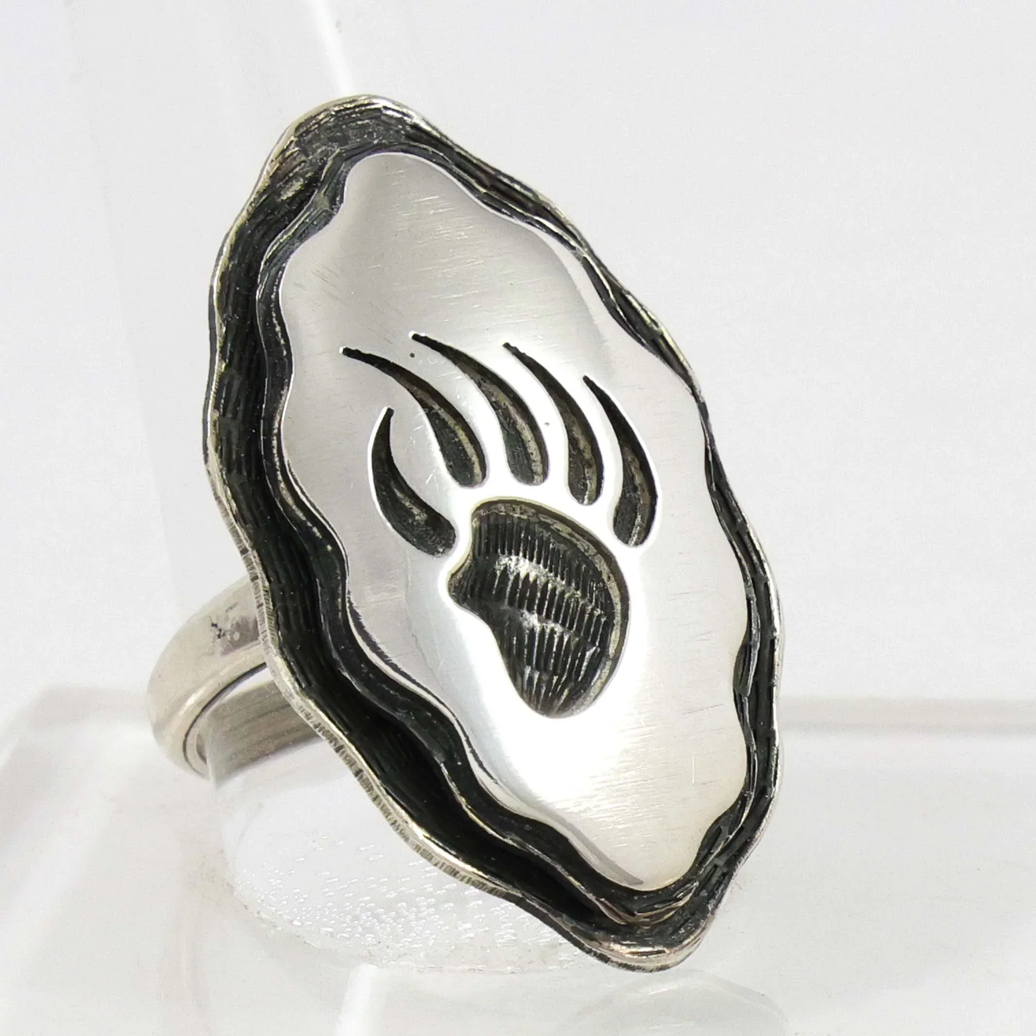1980s Bear Paw Ring - Image 2