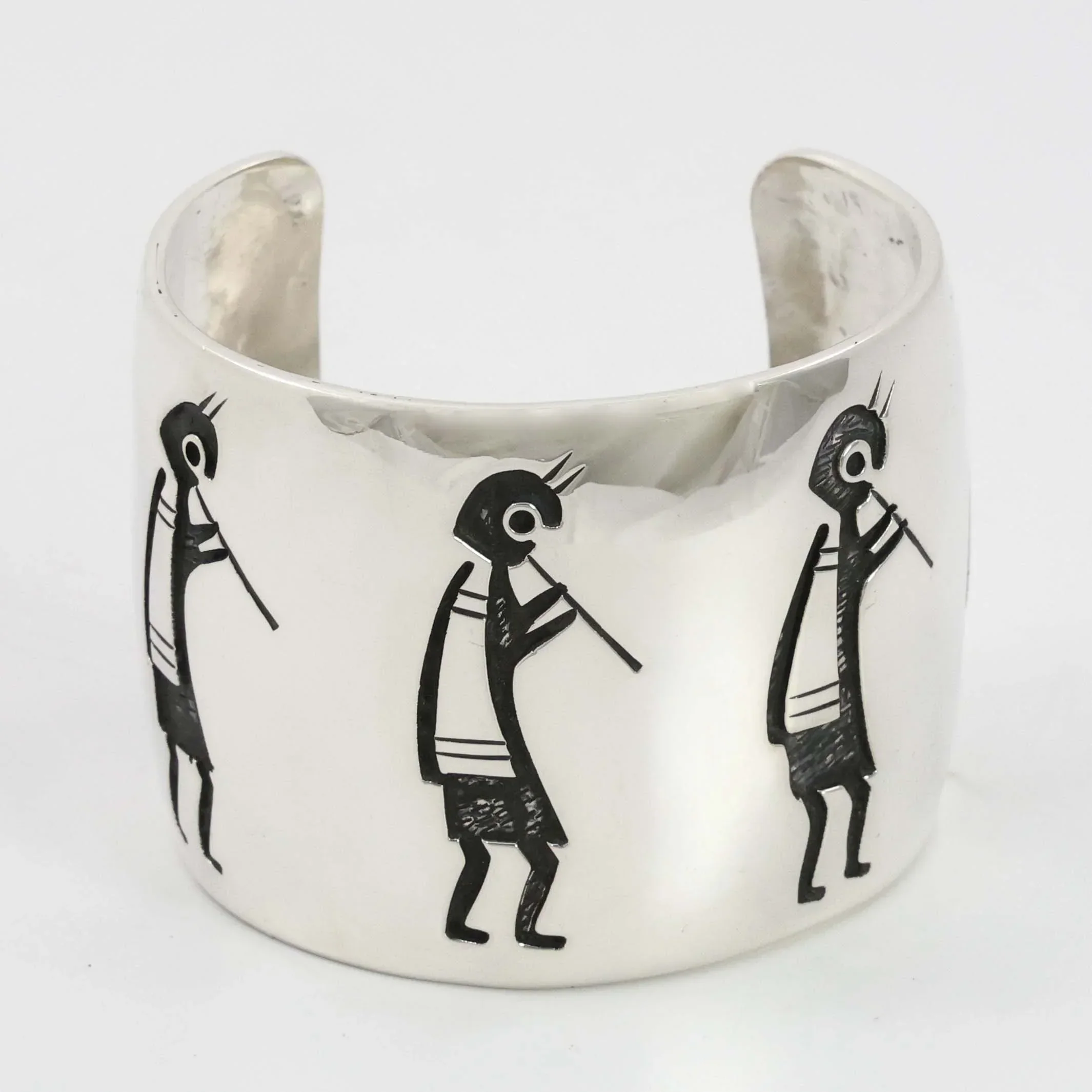 1970s Flute Player Procession Cuff - Image 2
