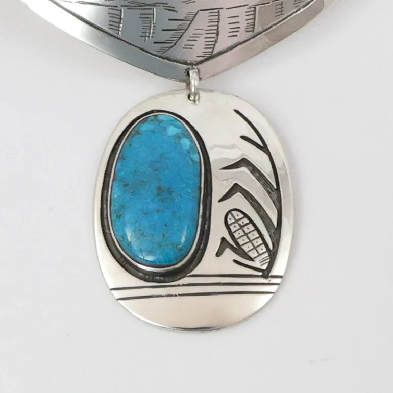 1970s Village Scene Collar Necklace - Image 2