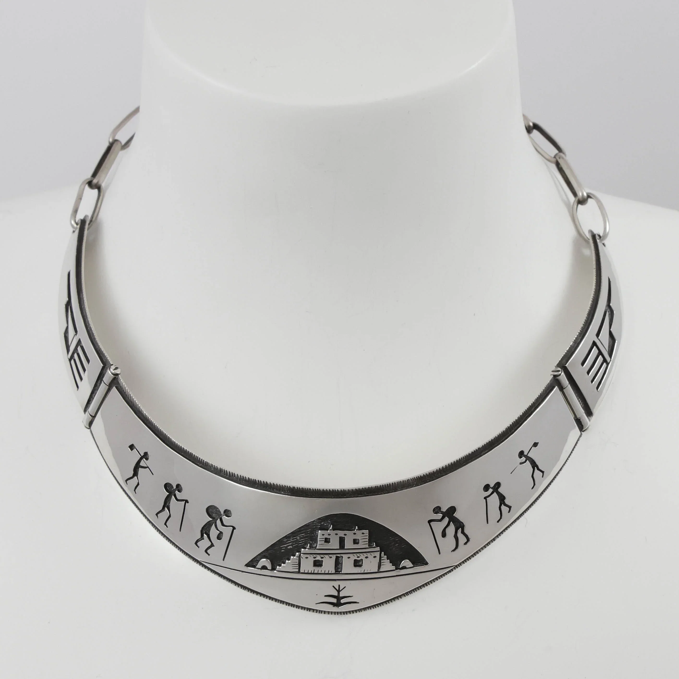 1980s Homecoming Collar