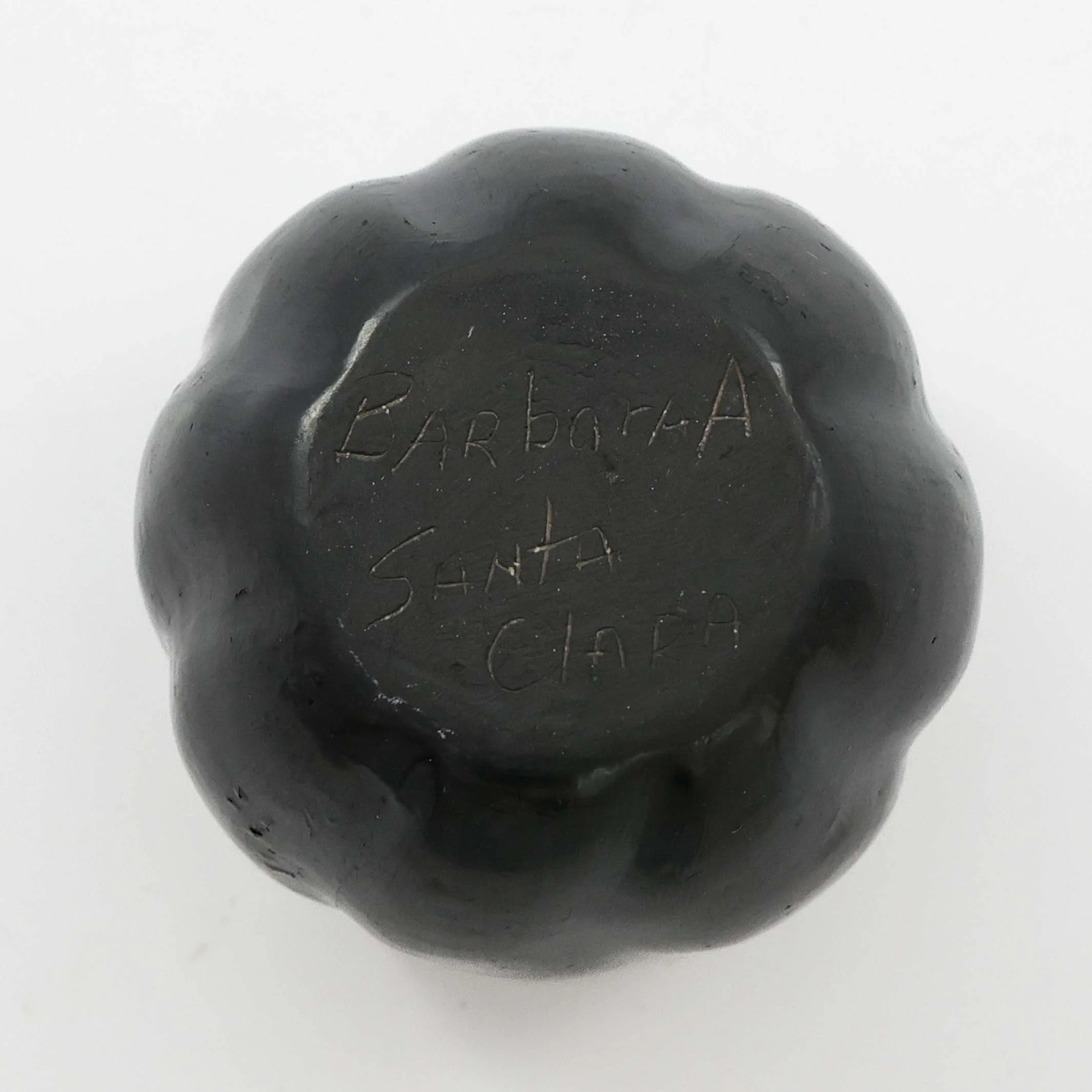 1980s Santa Clara Jar - Image 4