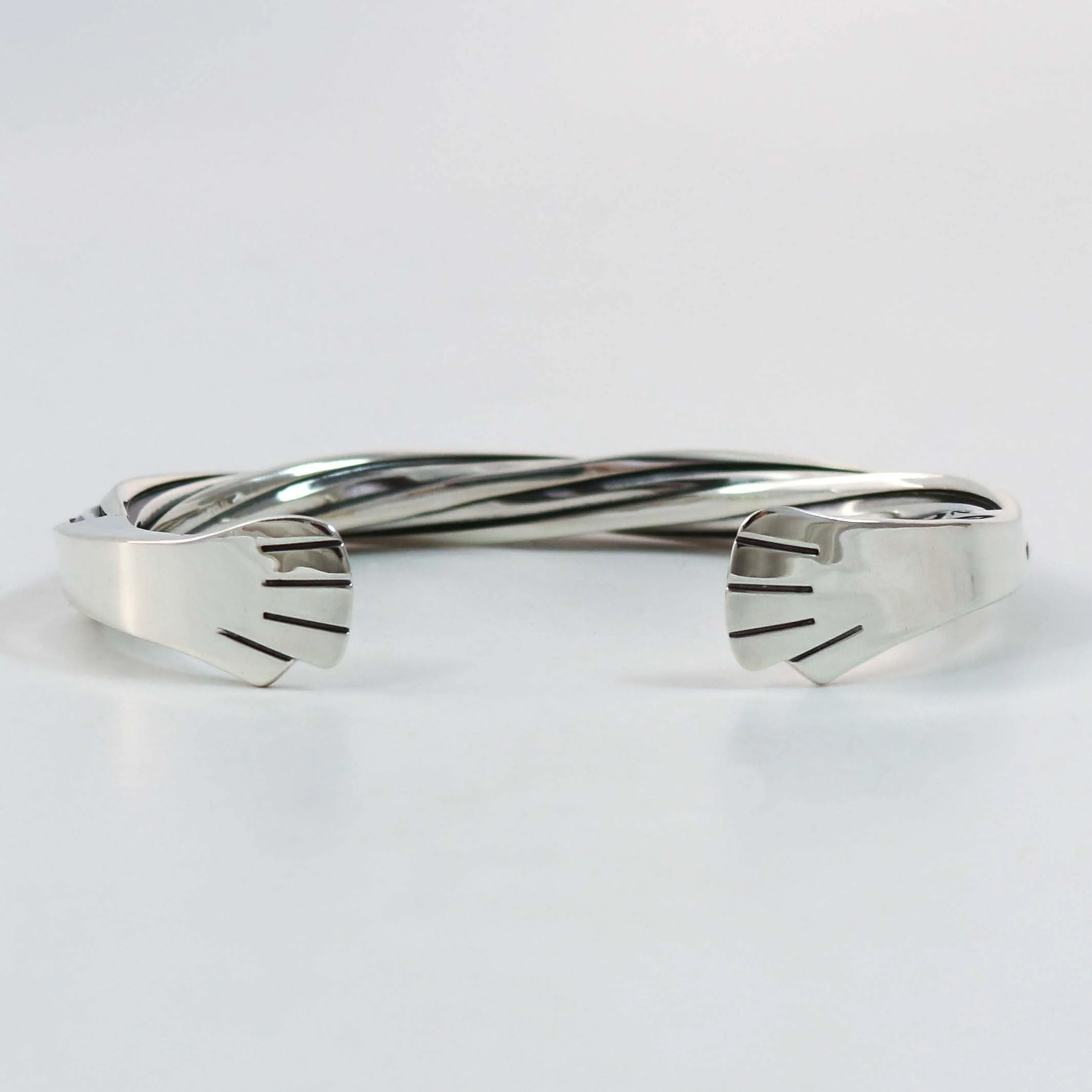 Beveled Twist Cuff - Image 6