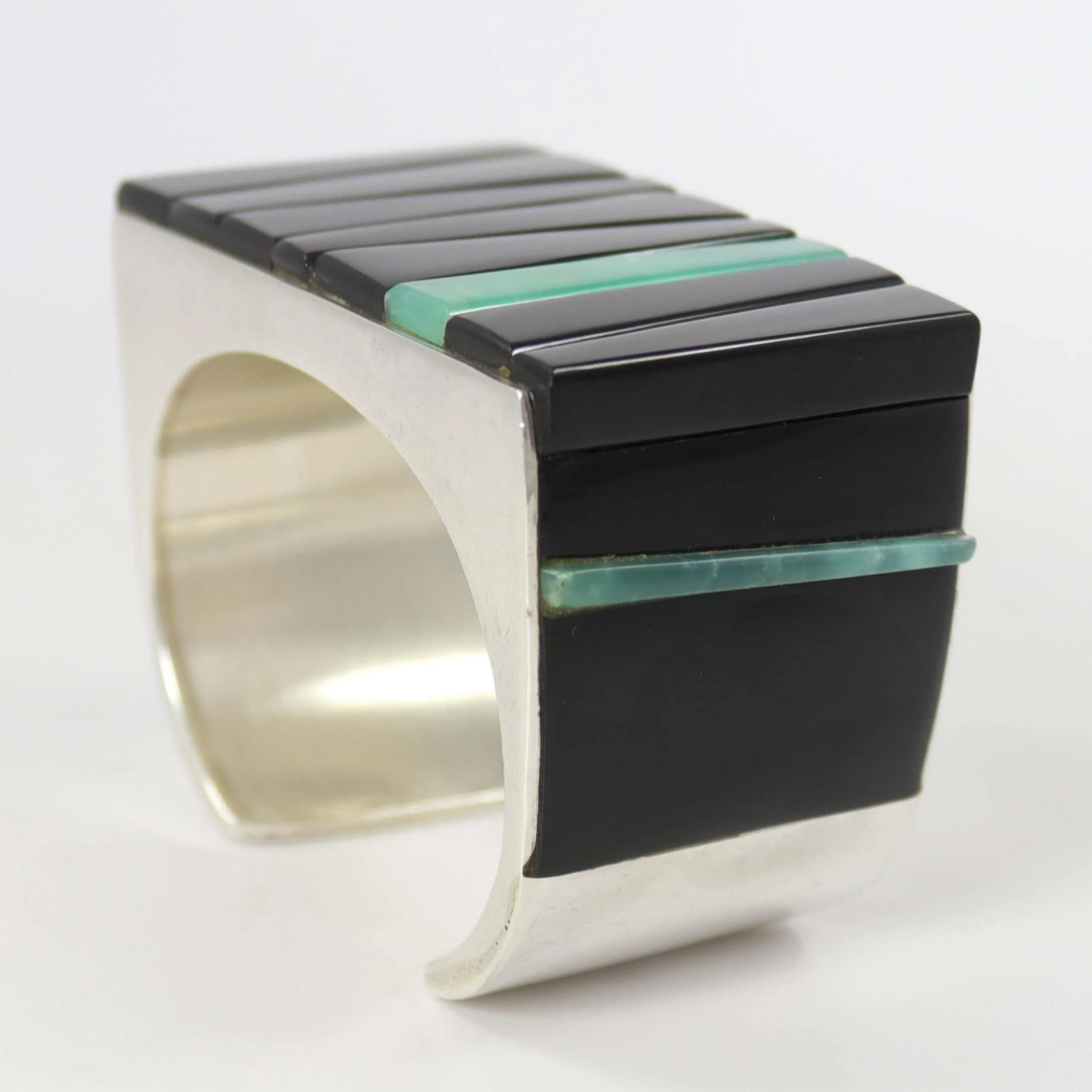 Black Jade and Chrysoprase Cuff - Image 2
