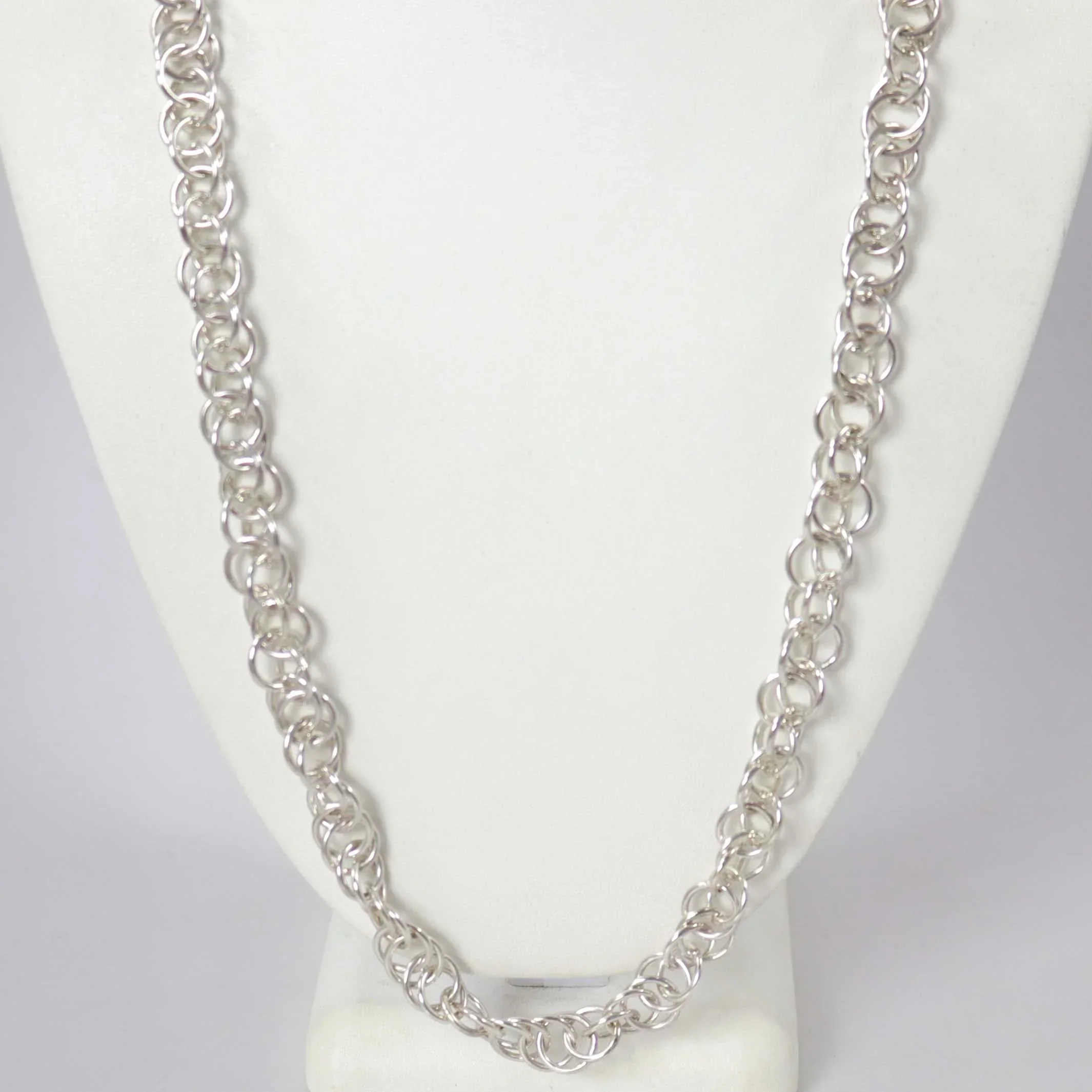 Circular Chain Necklace - Image 2