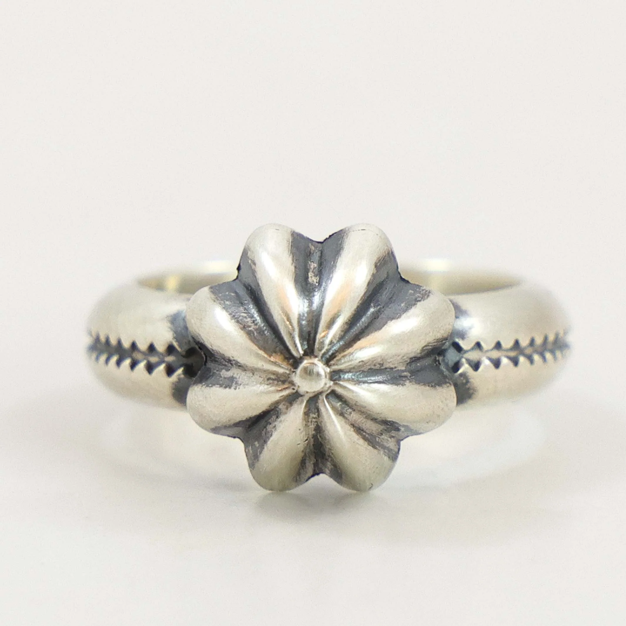 Fluted Bead Ring