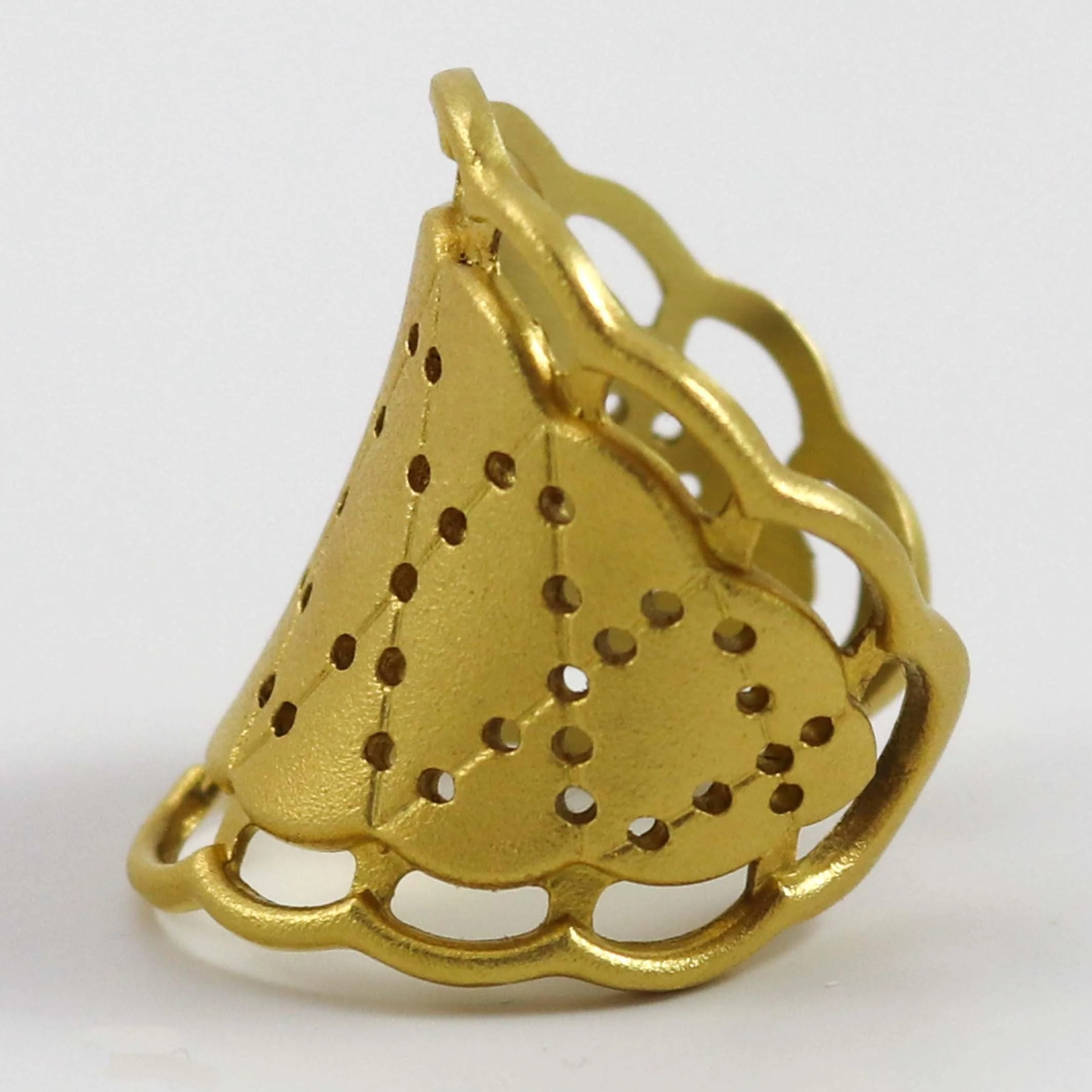 Gold Lace Ring - Image 4