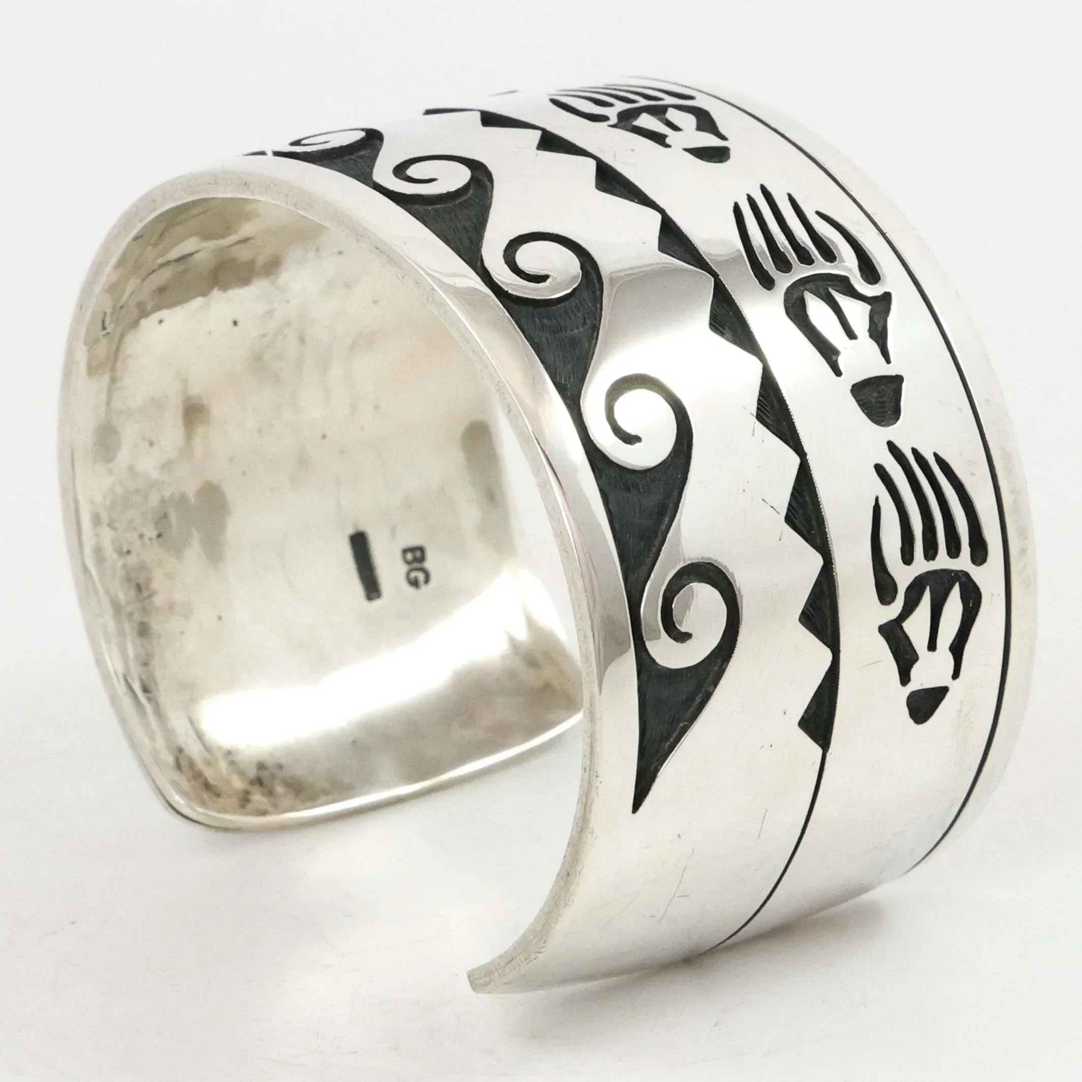 Hopy Overlay Cuff - Image 3