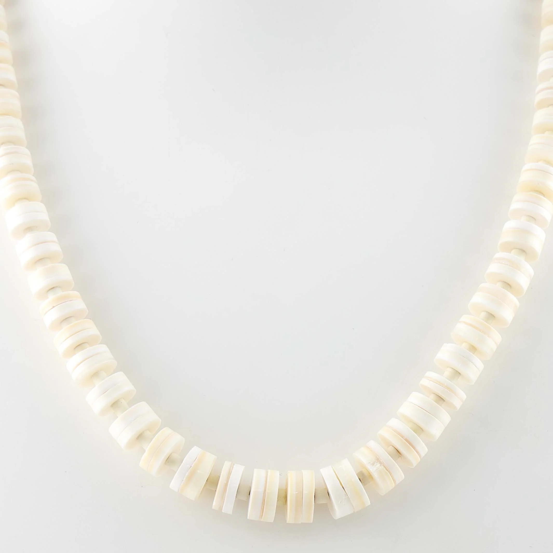 Melon Shell Necklace - Image 2