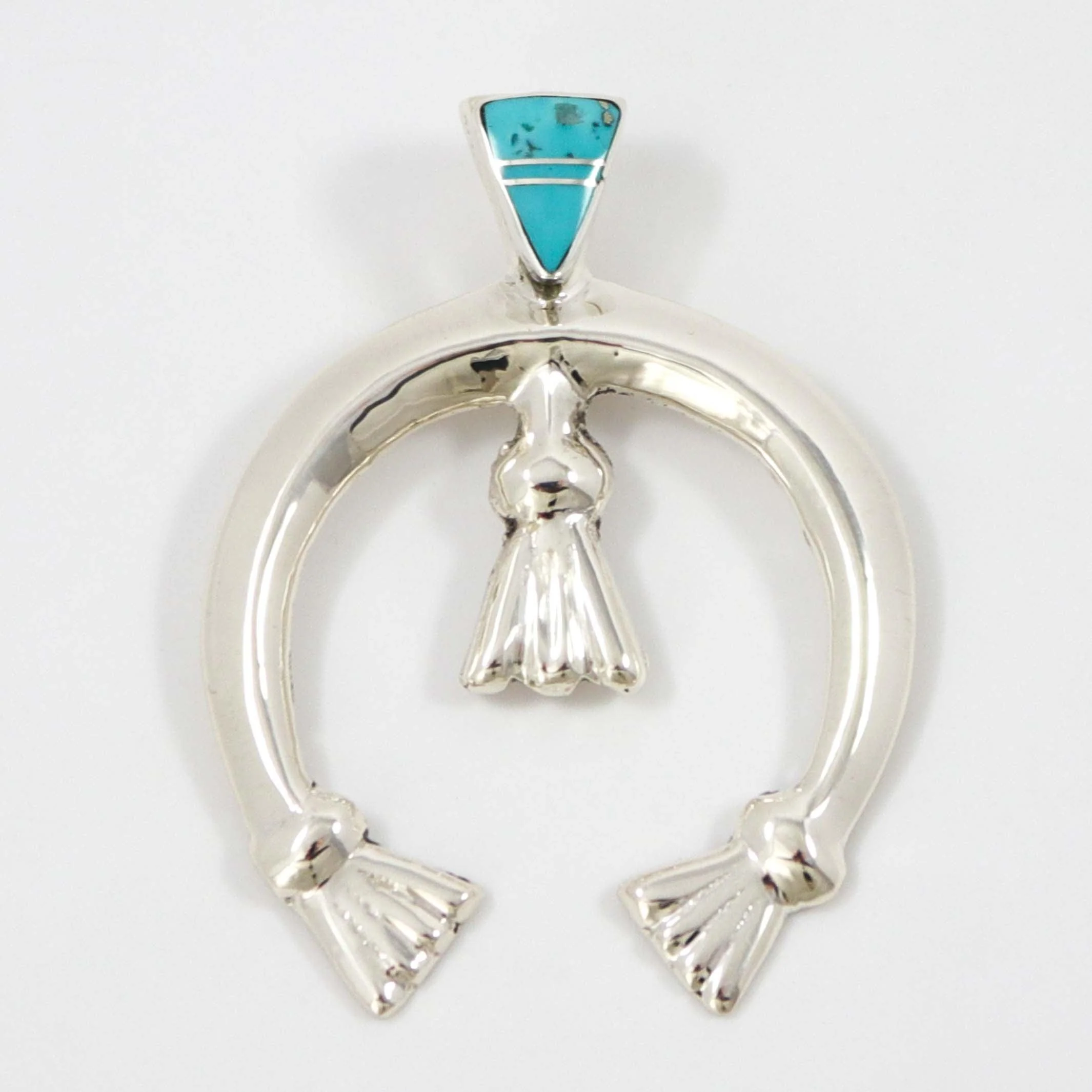 Naja Pendant