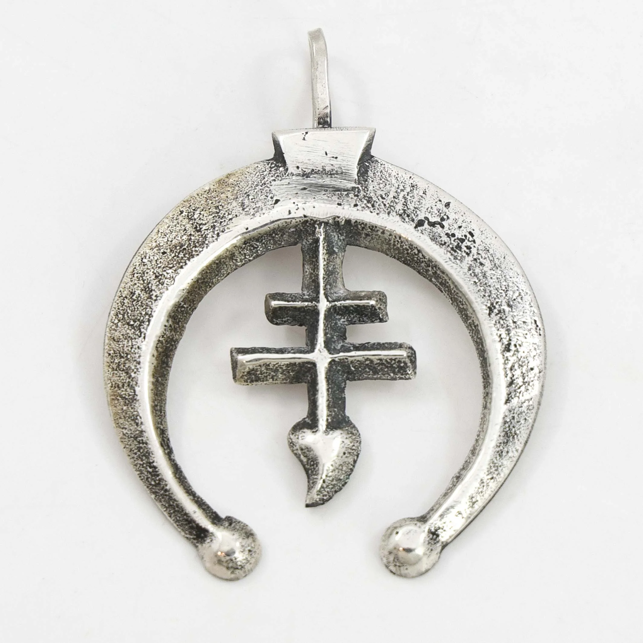 Naja Pendant