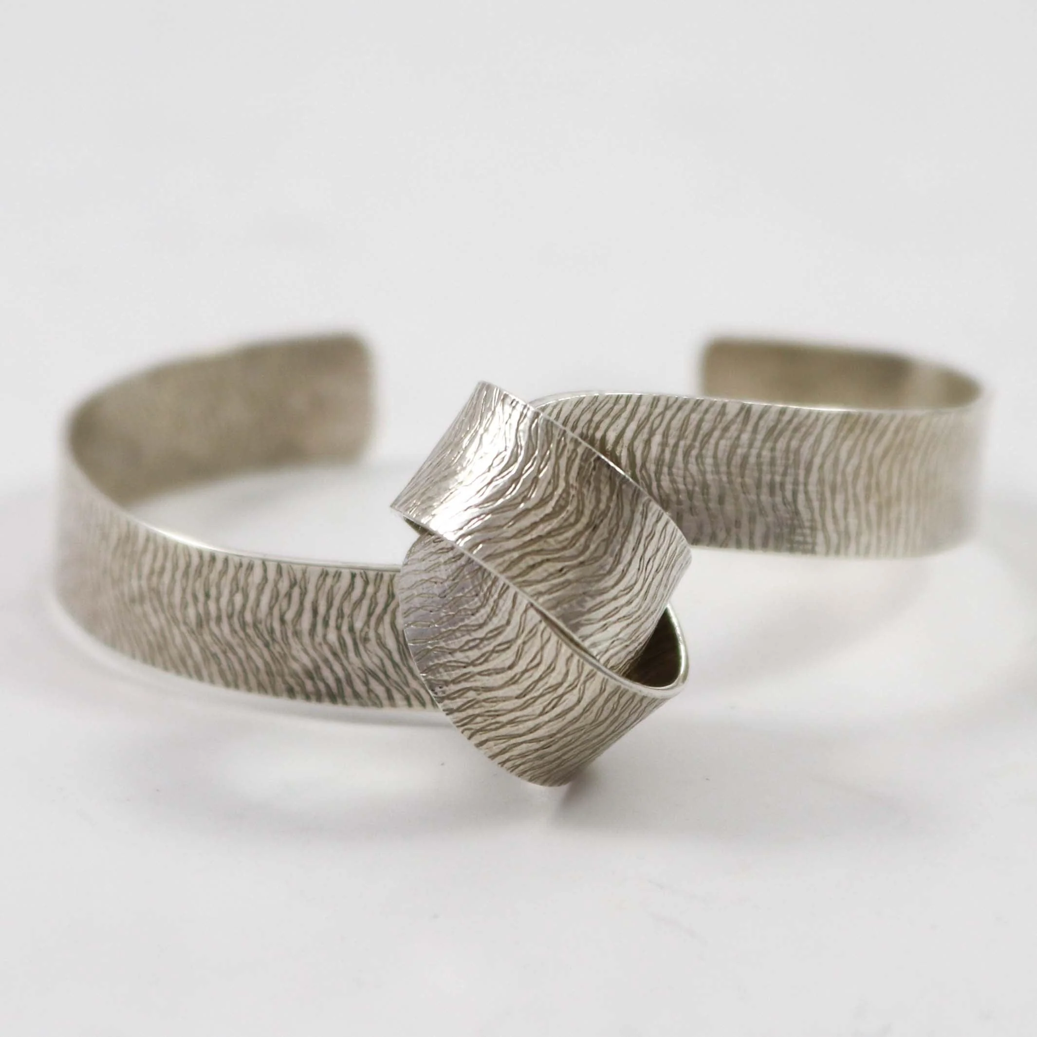 Navajo Knot Cuff - Image 2