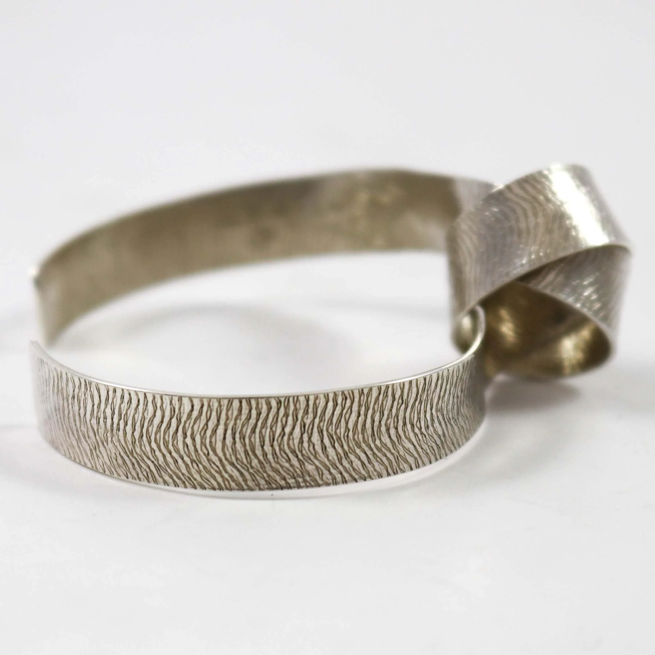 Navajo Knot Cuff - Image 3
