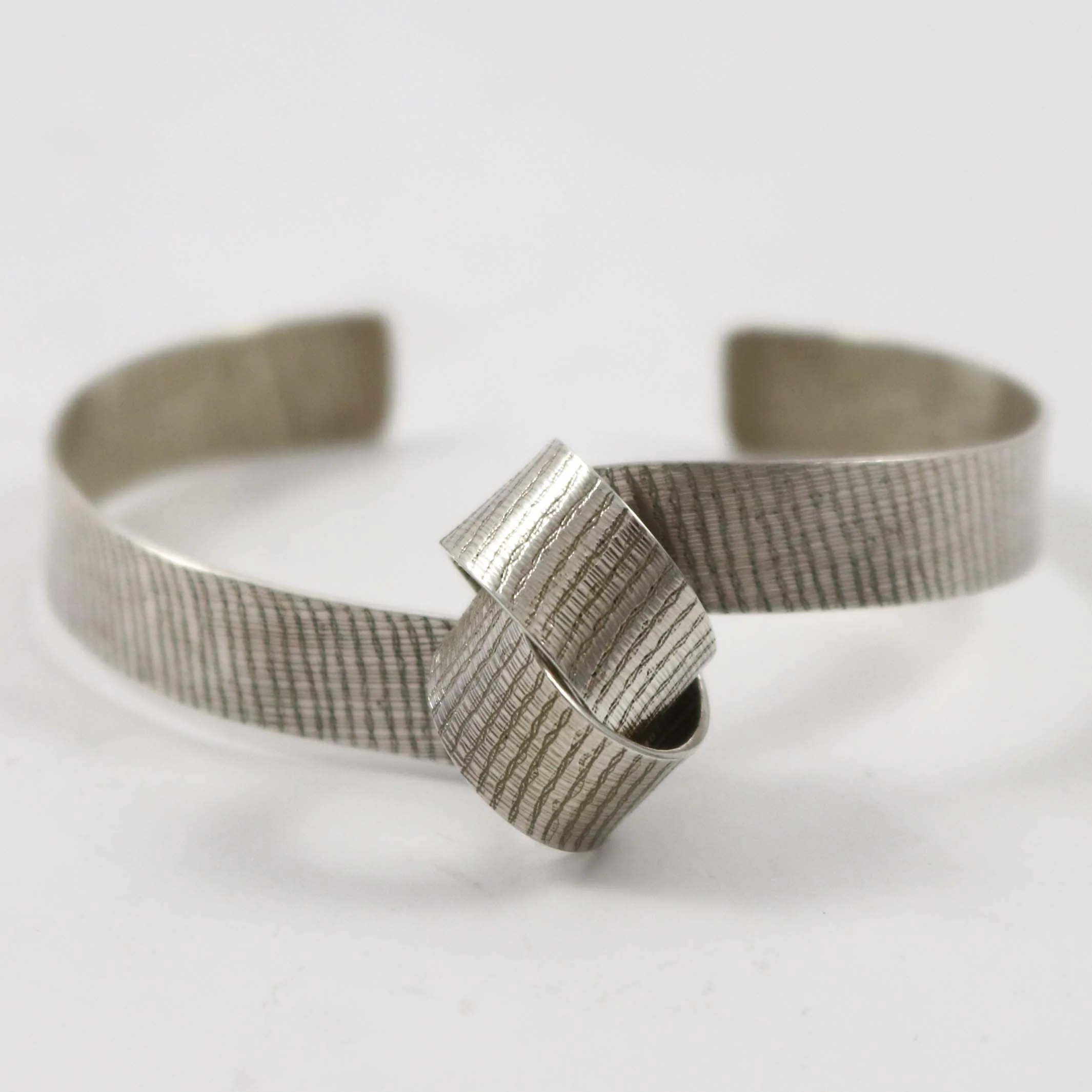 Navajo Knot Cuff - Image 2