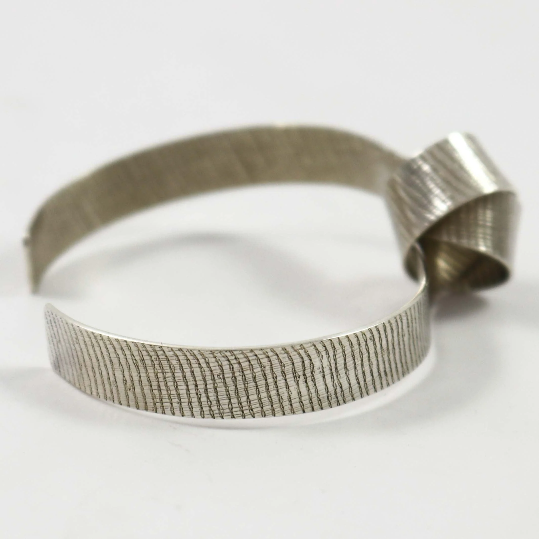 Navajo Knot Cuff - Image 3