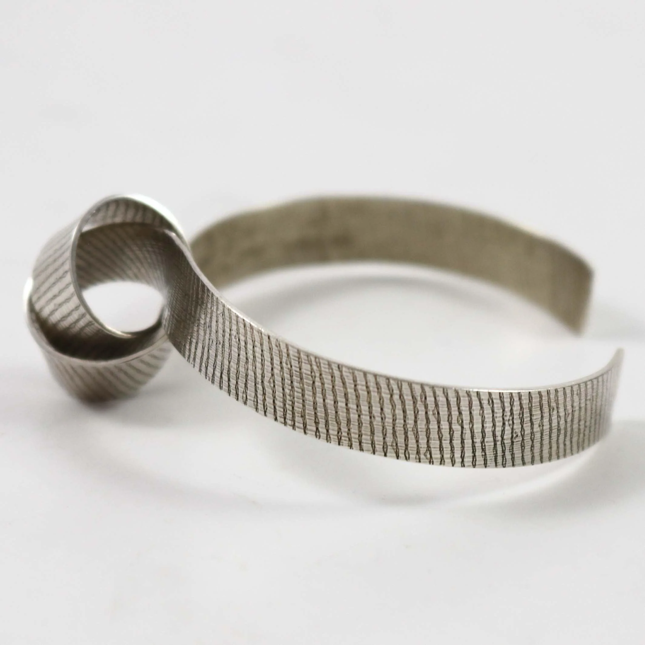 Navajo Knot Cuff - Image 4