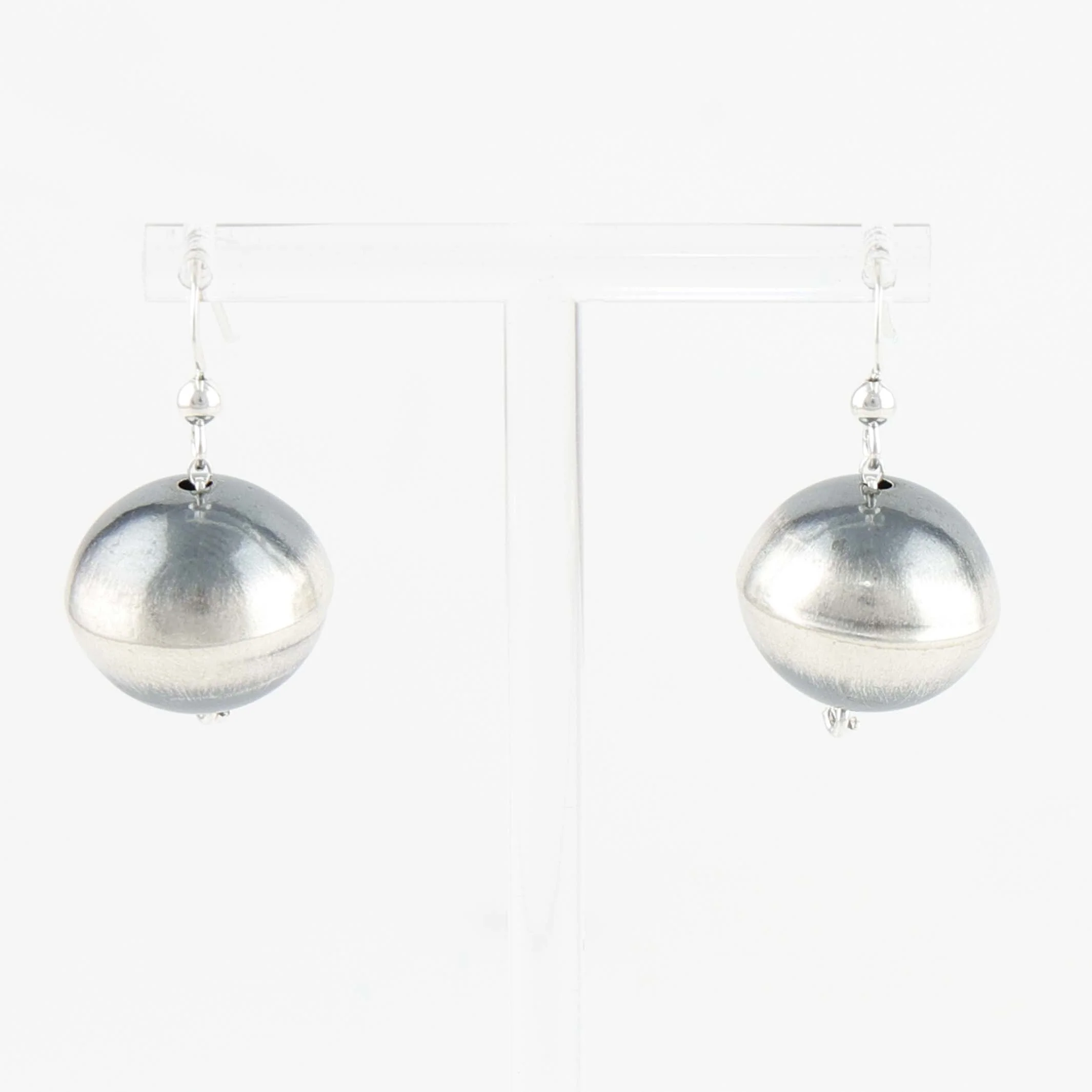 Navajo Pearl Earrings
