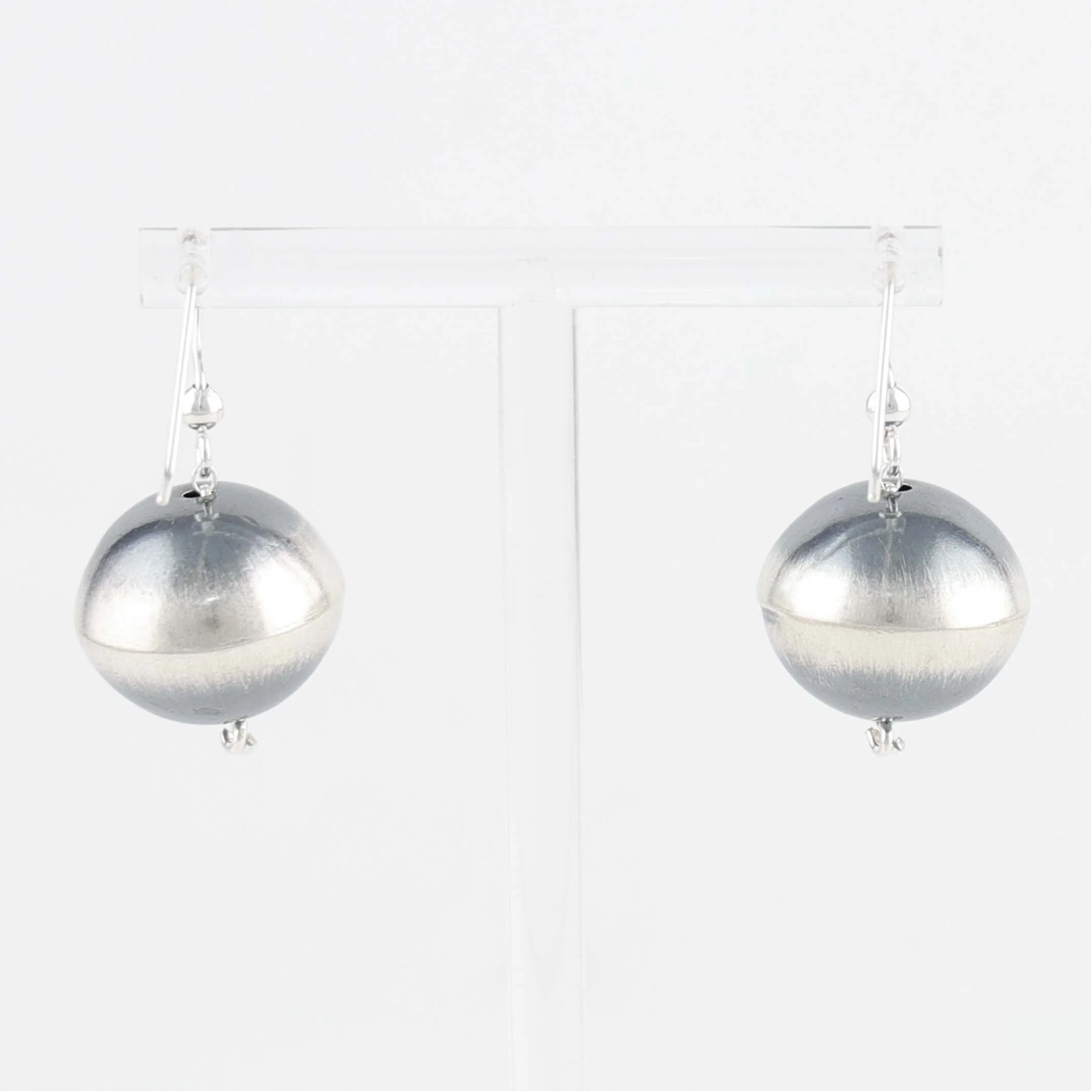Navajo Pearl Earrings - Image 2