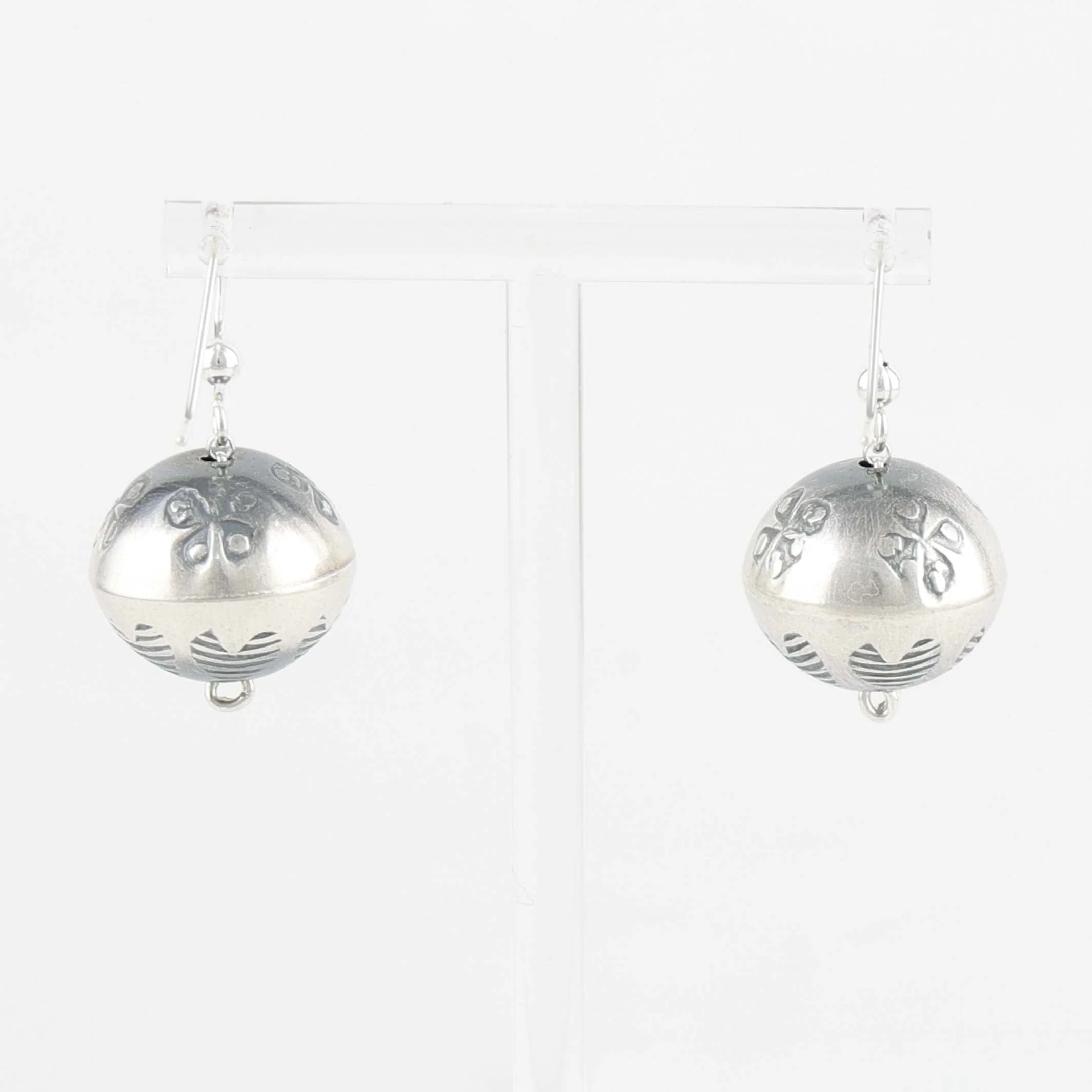 Navajo Pearl Earrings - Image 2