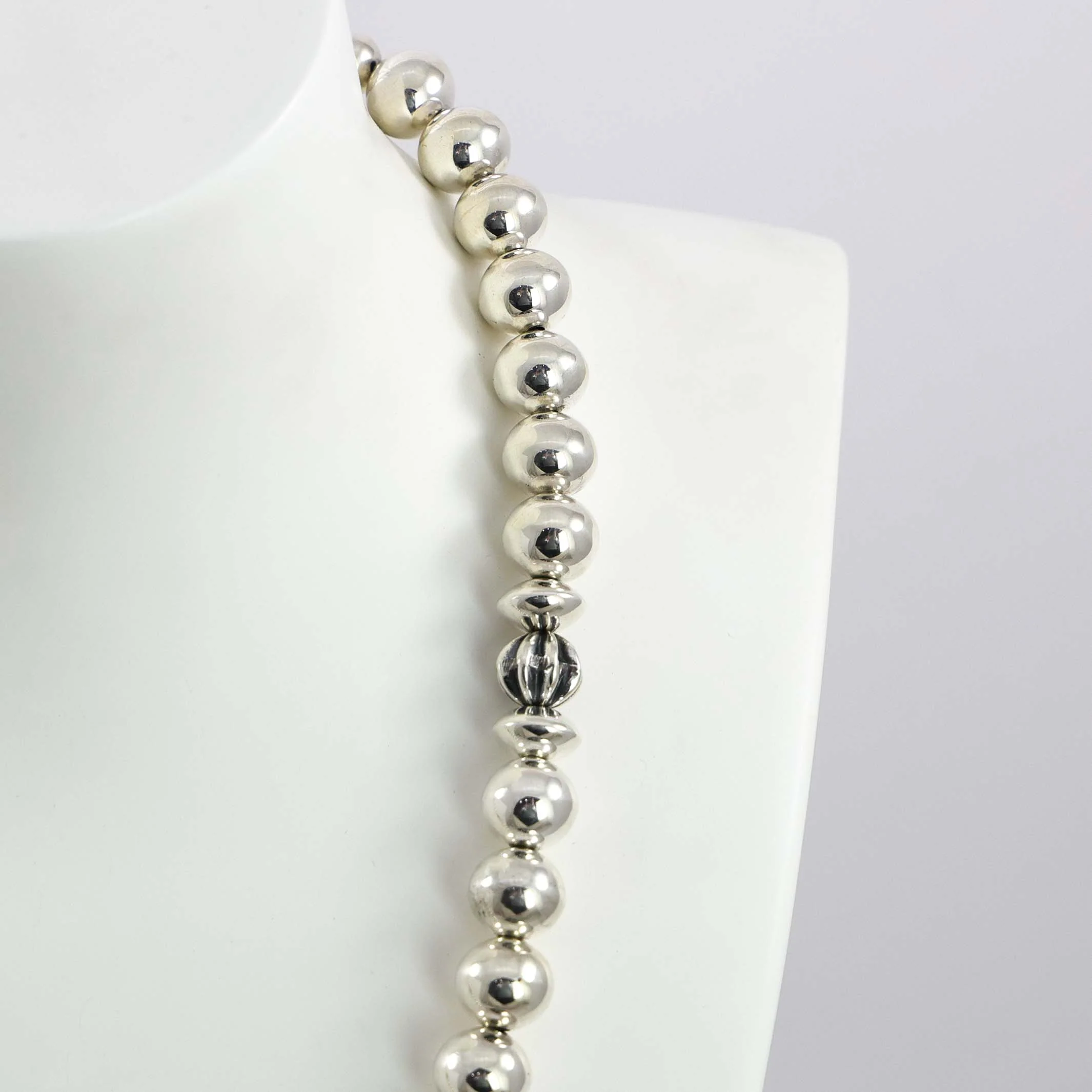 Navajo Pearl Necklace - Image 4