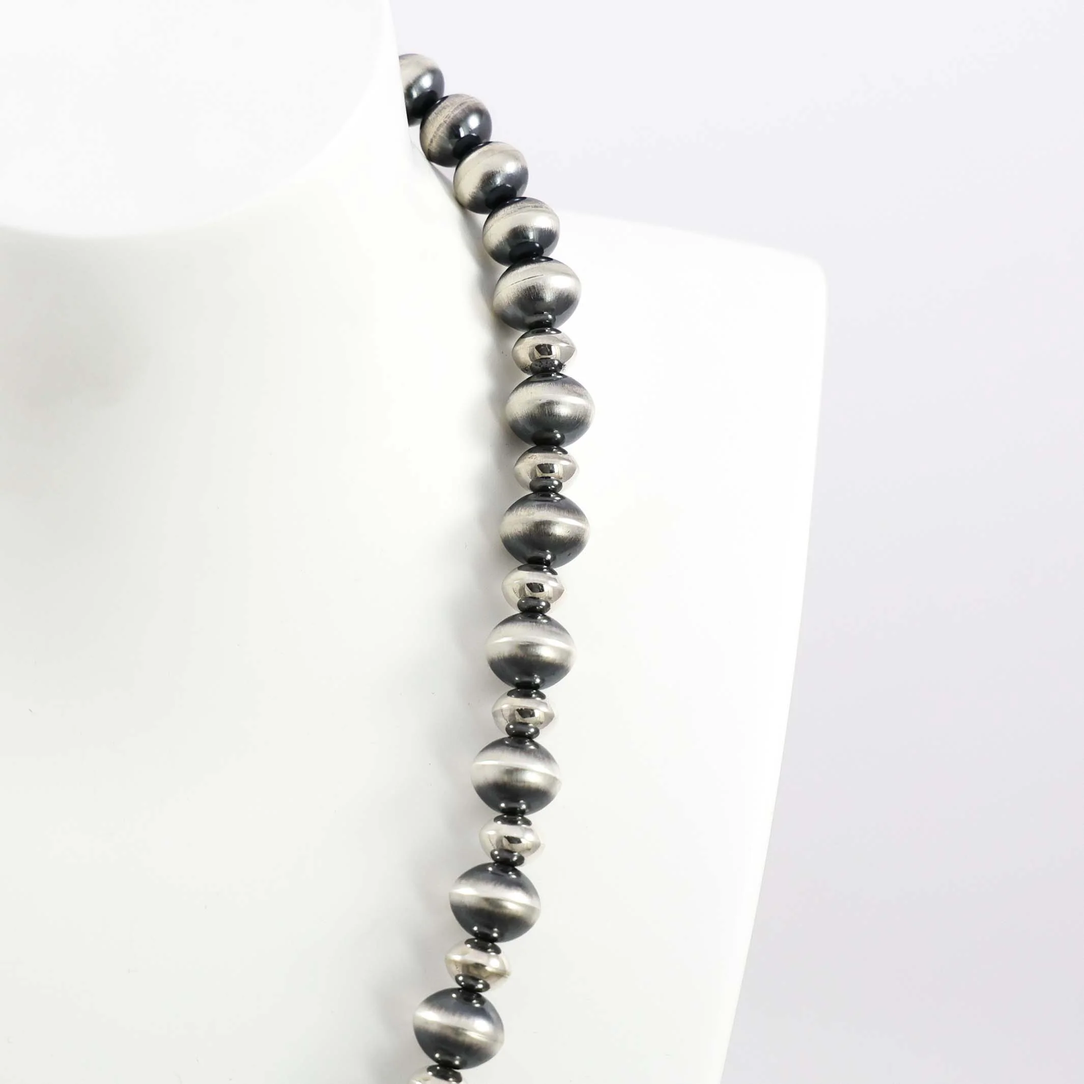 Navajo Pearl Necklace - Image 4