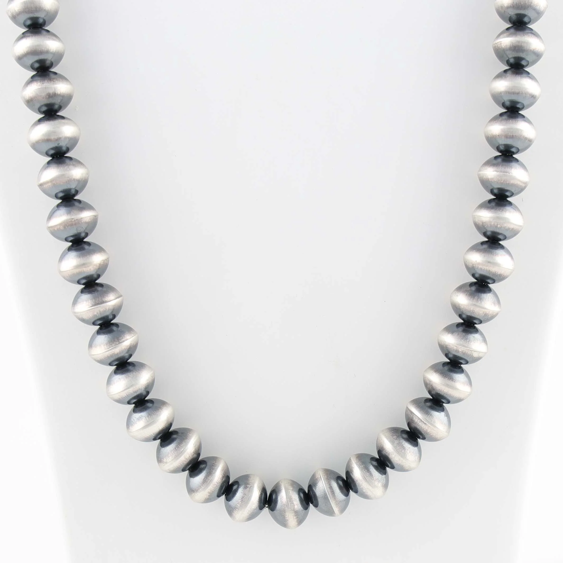 Navajo Pearl Necklace - Image 2