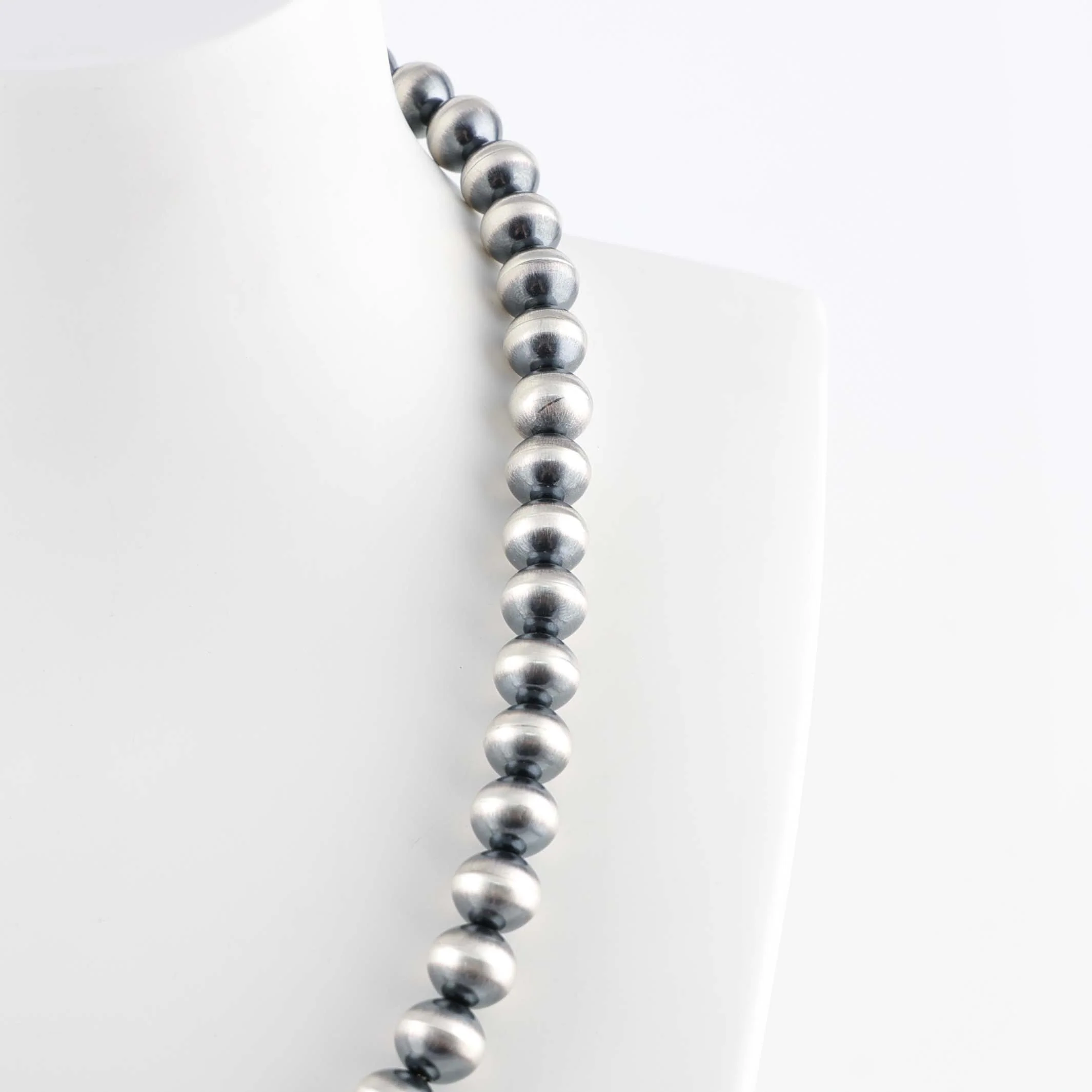 Navajo Pearl Necklace - Image 4
