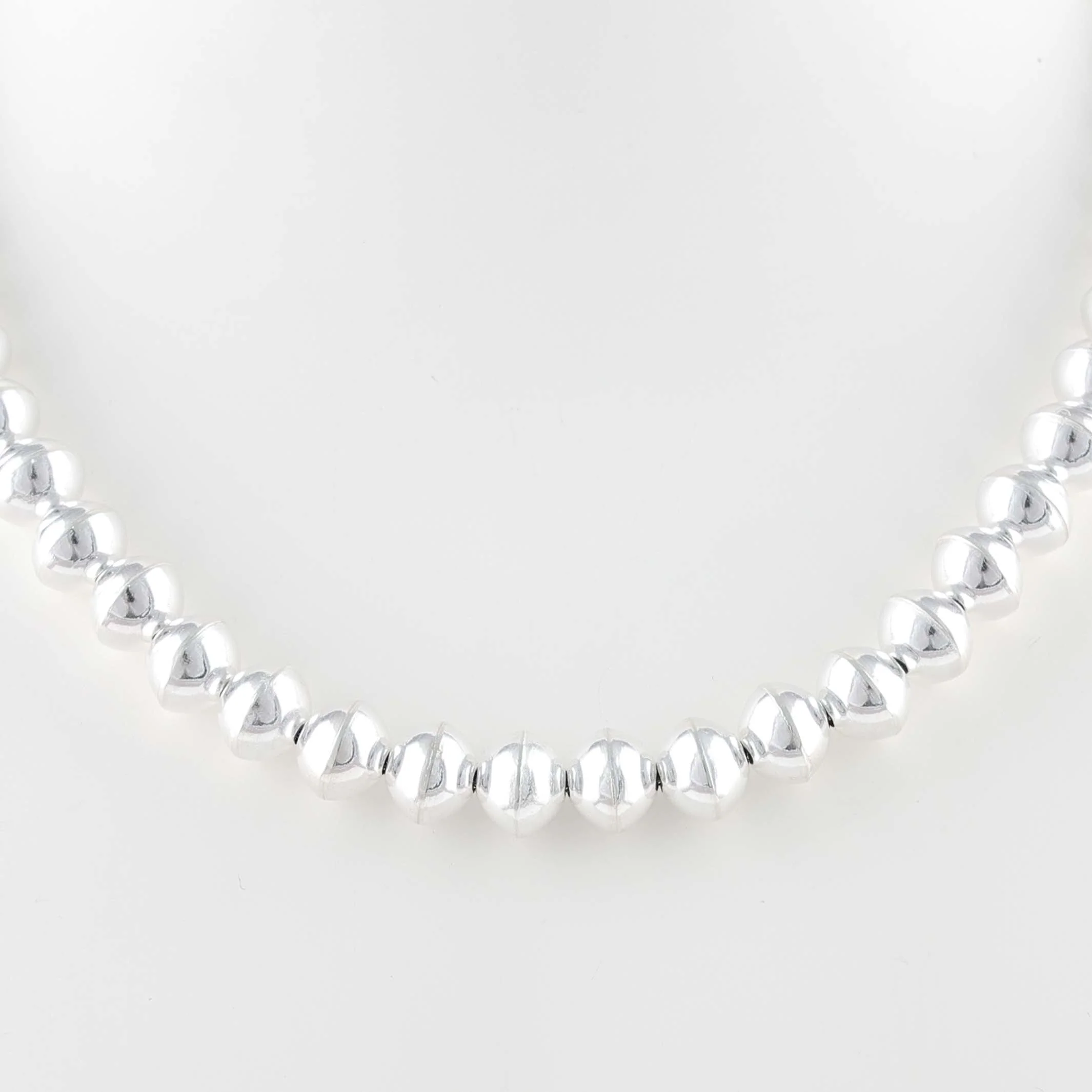 Navajo Pearl Necklace - Image 2