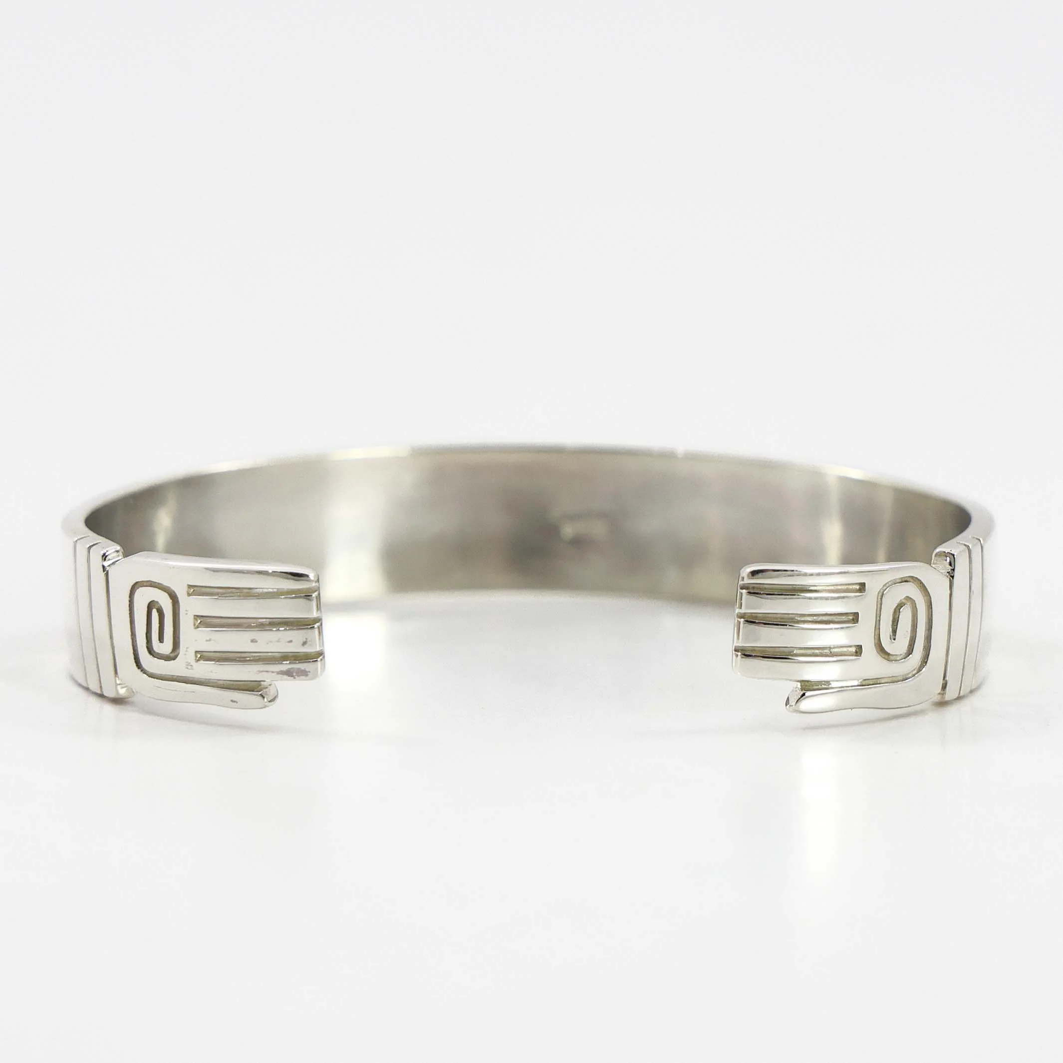Navajo Storyteller Cuff - Image 4