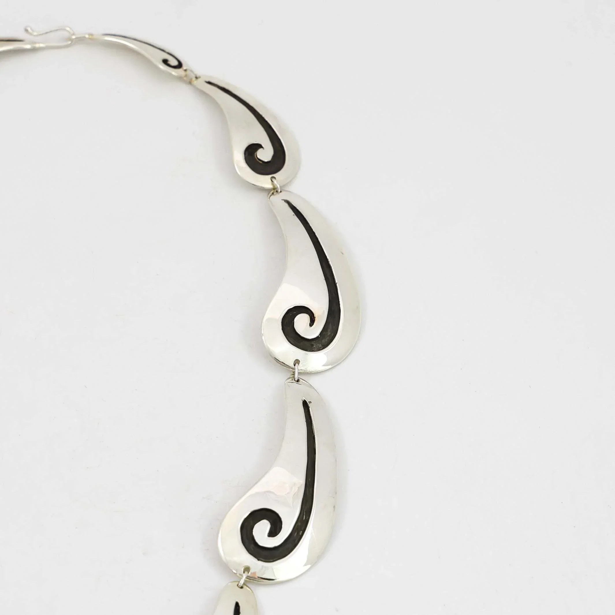 Pilot Mountain Turquoise Necklace - Image 4