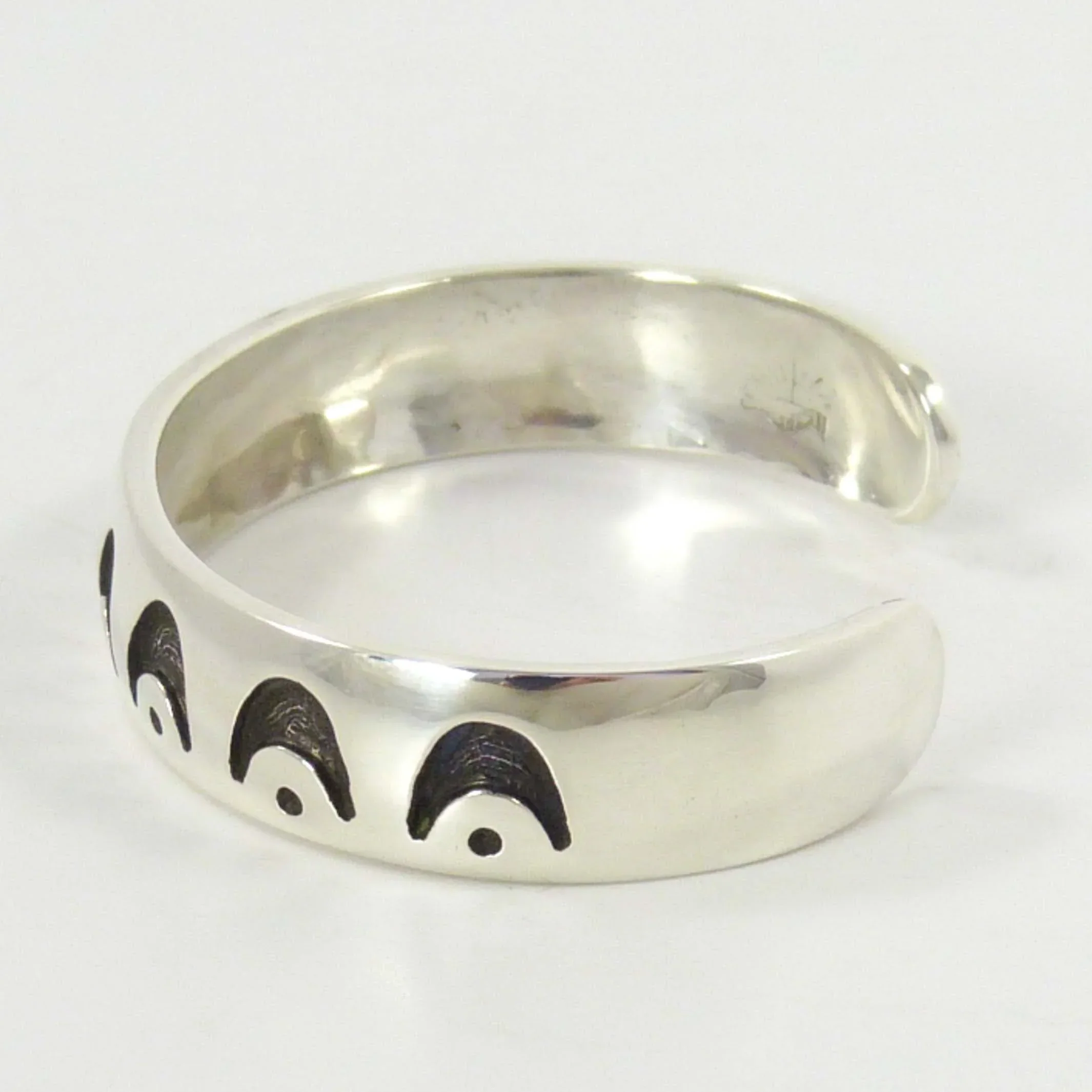 Pueblo Bread Oven Cuff - Image 2