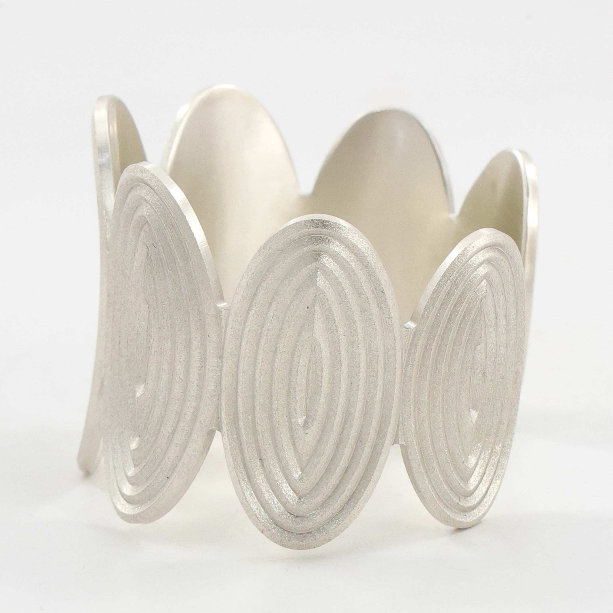 Ripple Ellipse Cuff - Image 4