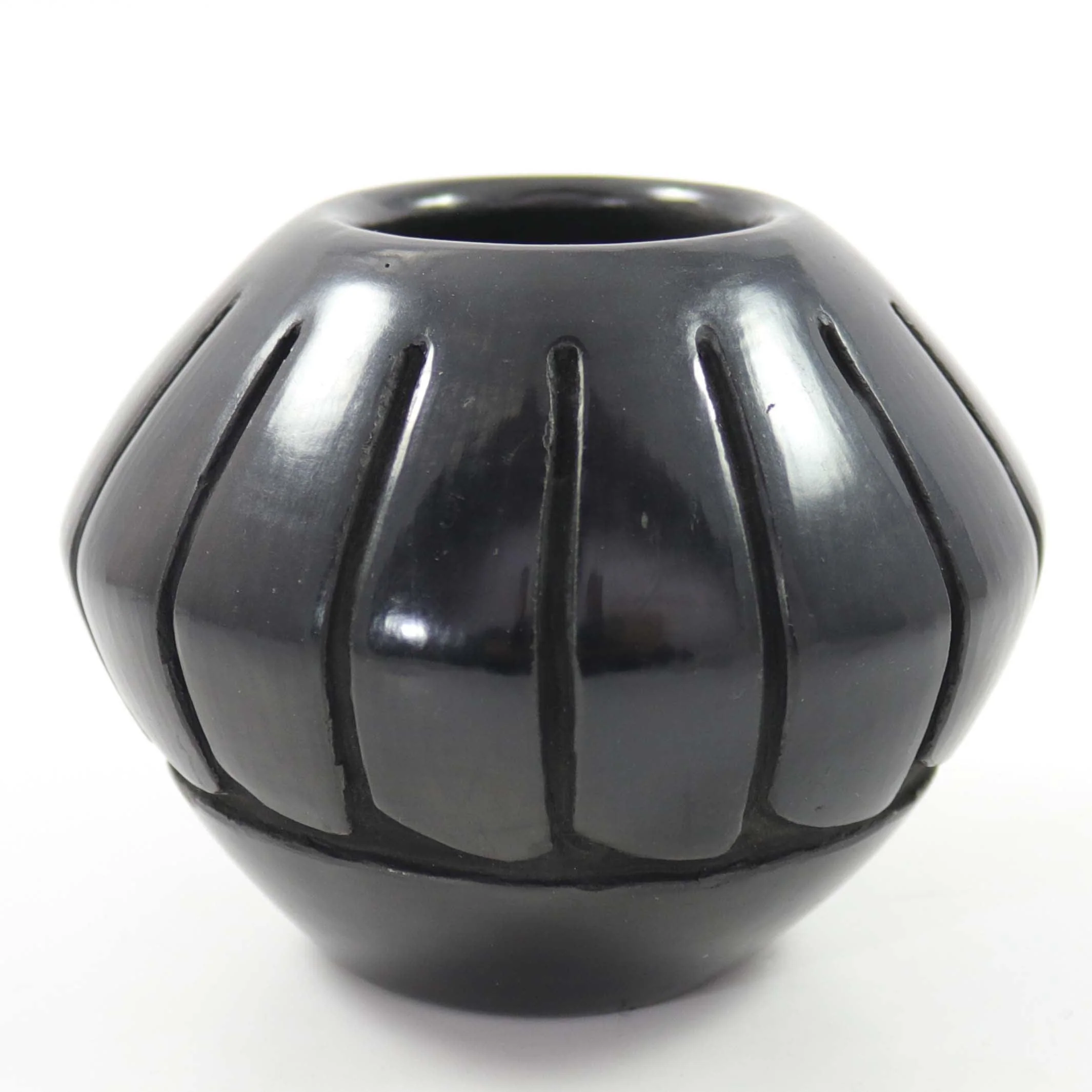 Santa Clara Jar - Image 4