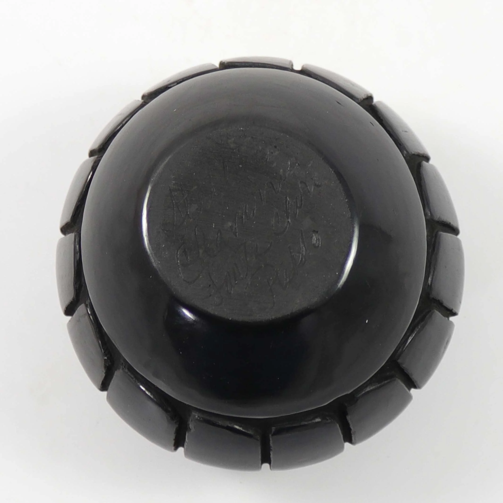 Santa Clara Jar - Image 5