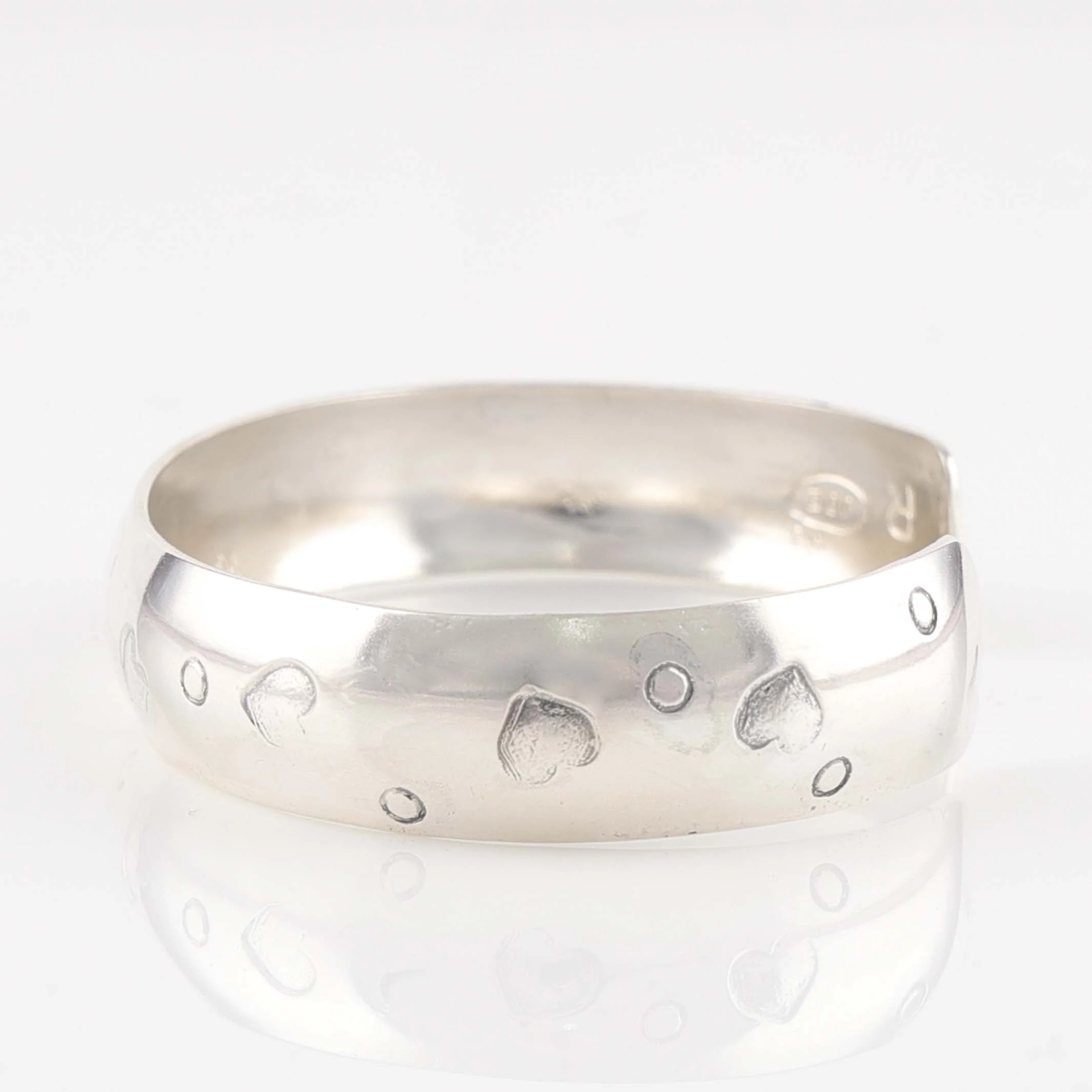 Silver Heart Cuff - Image 3