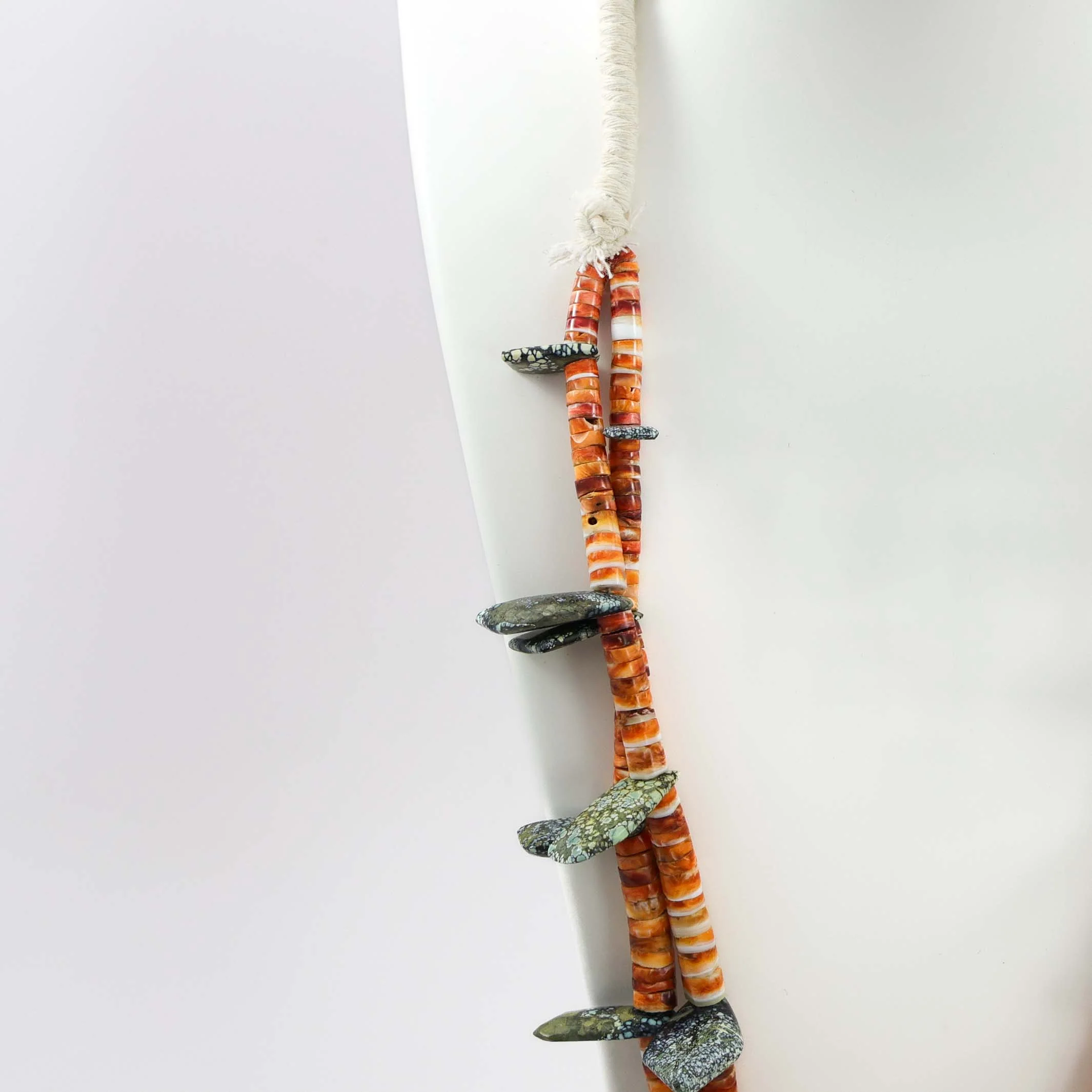 Spiny Oyster and Turquoise Jacla Necklace - Image 3