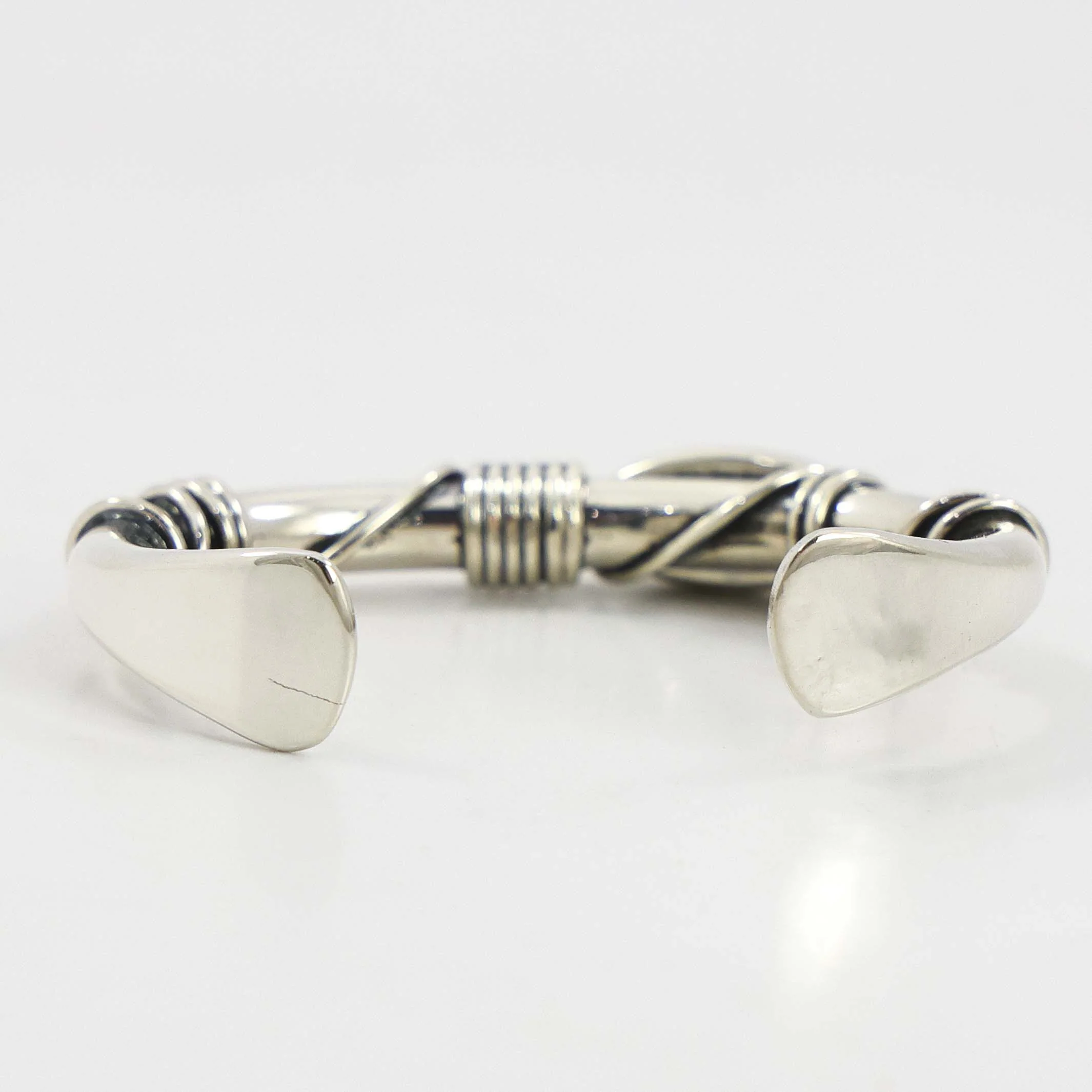 Spiny Oyster Cuff - Image 4