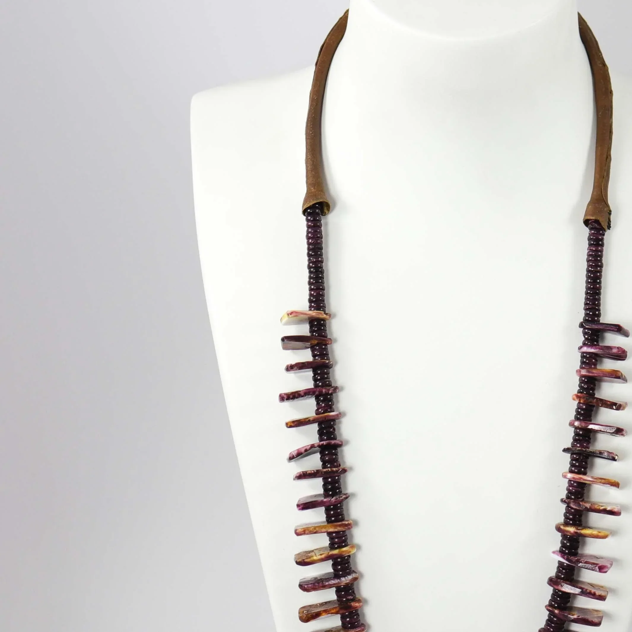 Spiny Oyster Jacla Necklace - Image 4