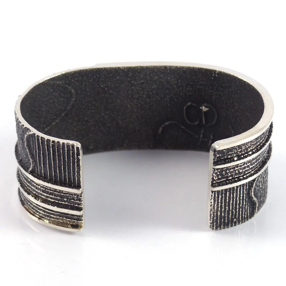 Spiny Oyster Shell Cuff - Image 5