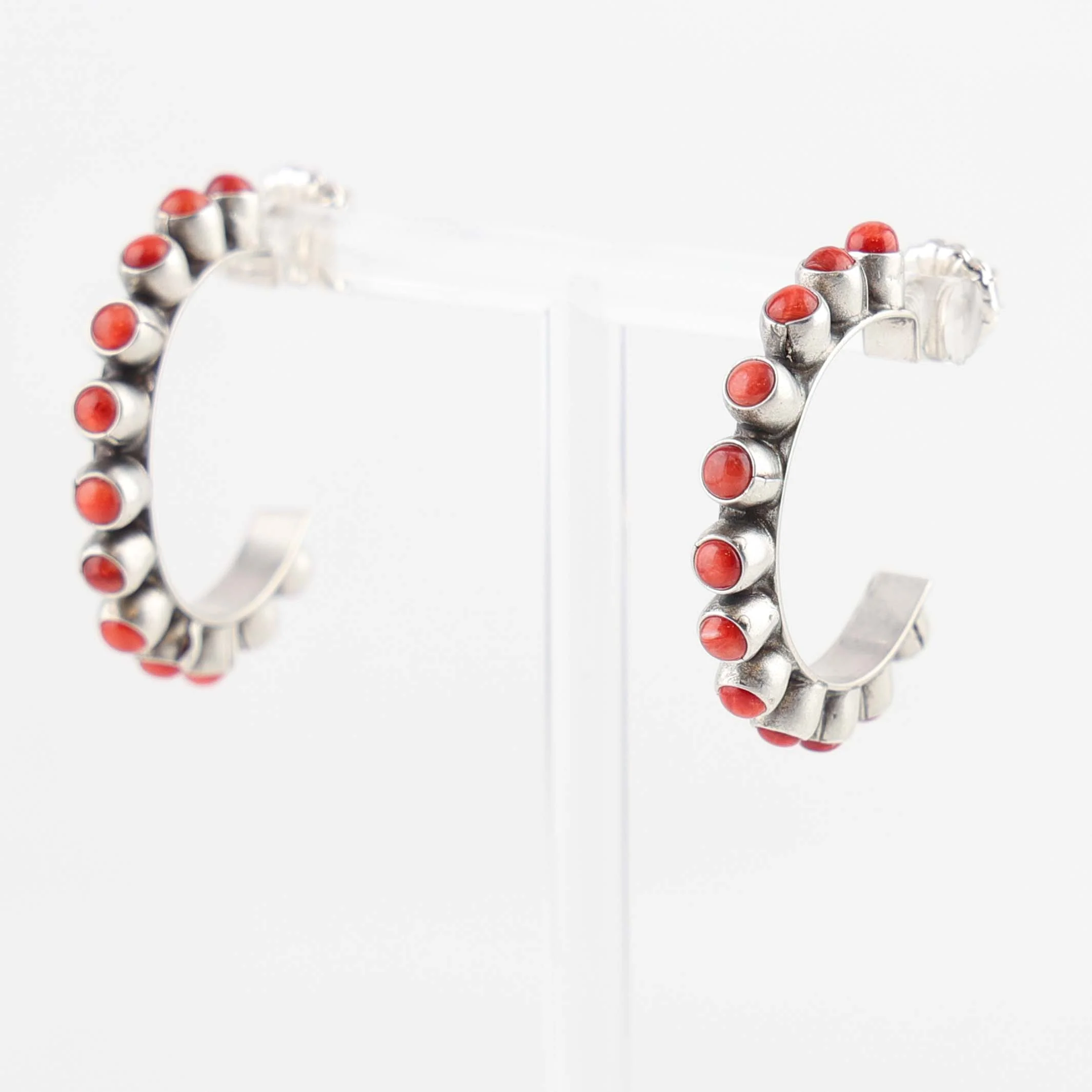 Spiny Oyster Shell Hoop Earrings - Image 2