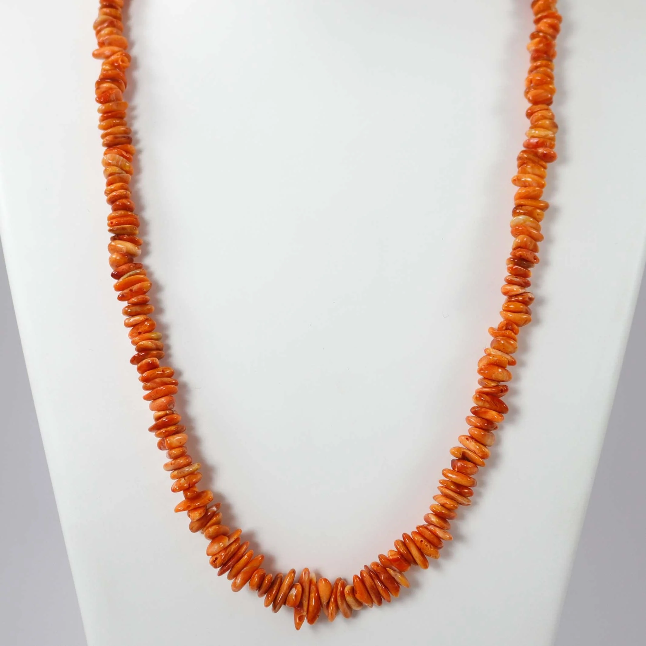 Spiny Oyster Shell Necklace - Image 2