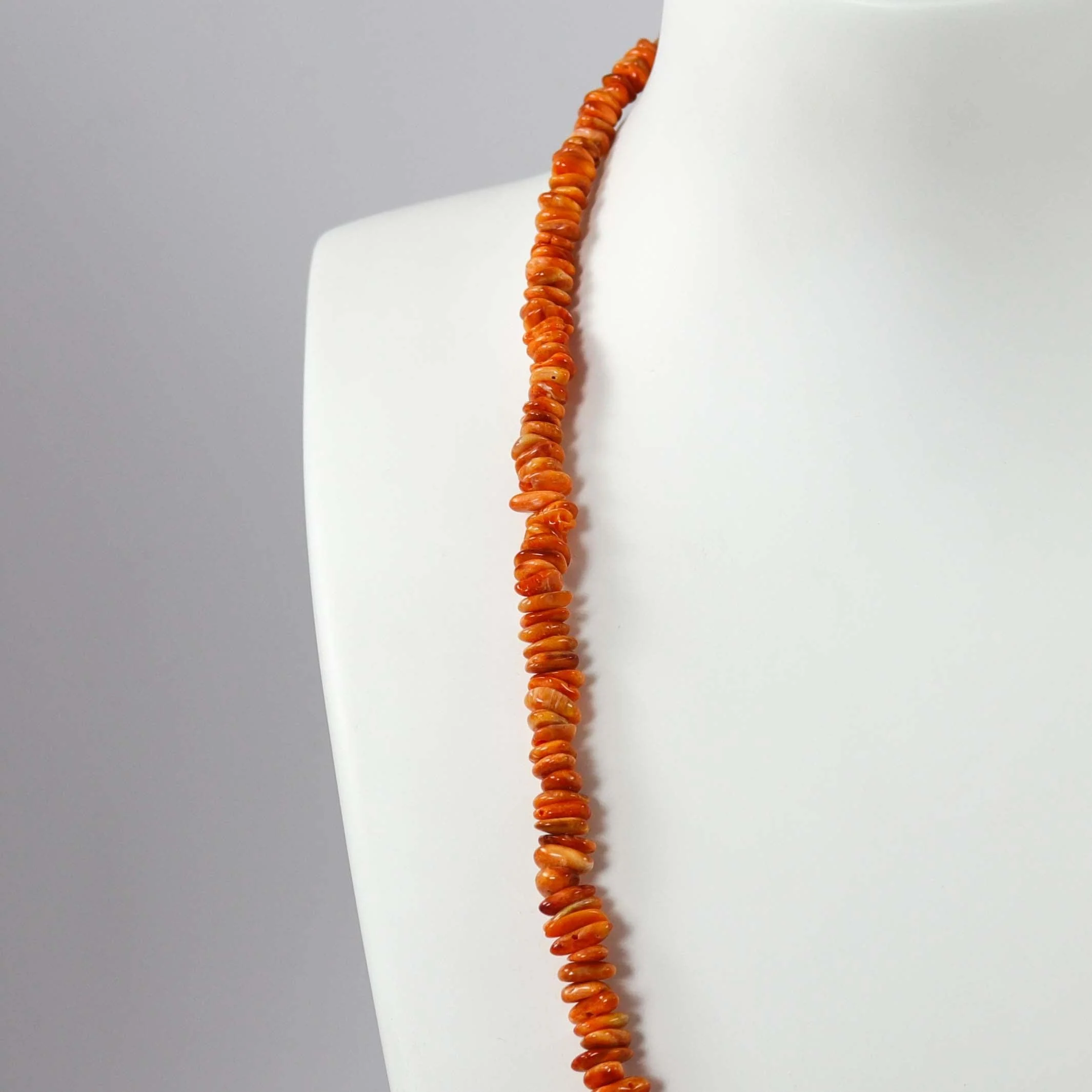 Spiny Oyster Shell Necklace - Image 3