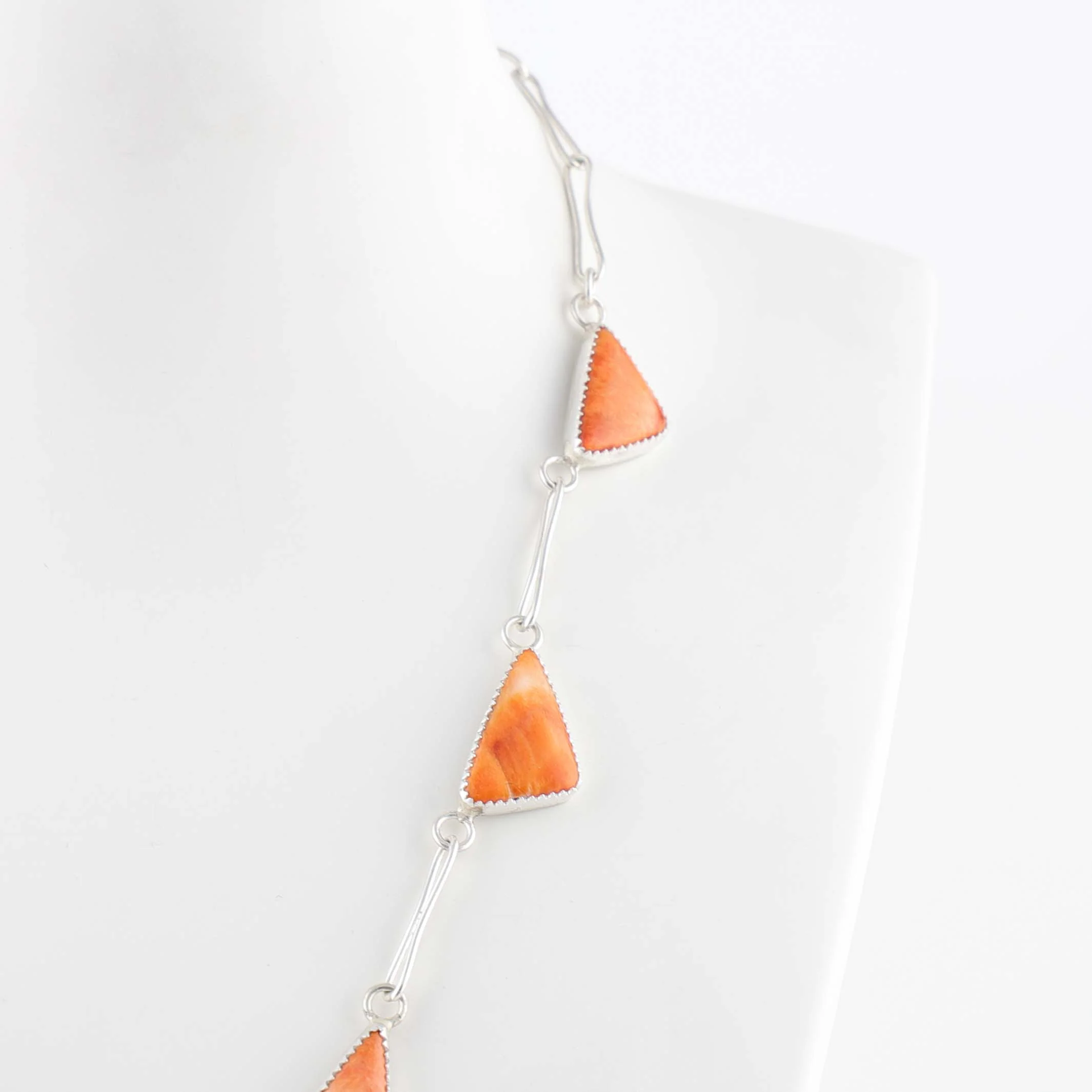 Spiny Oyster Shell Necklace - Image 4