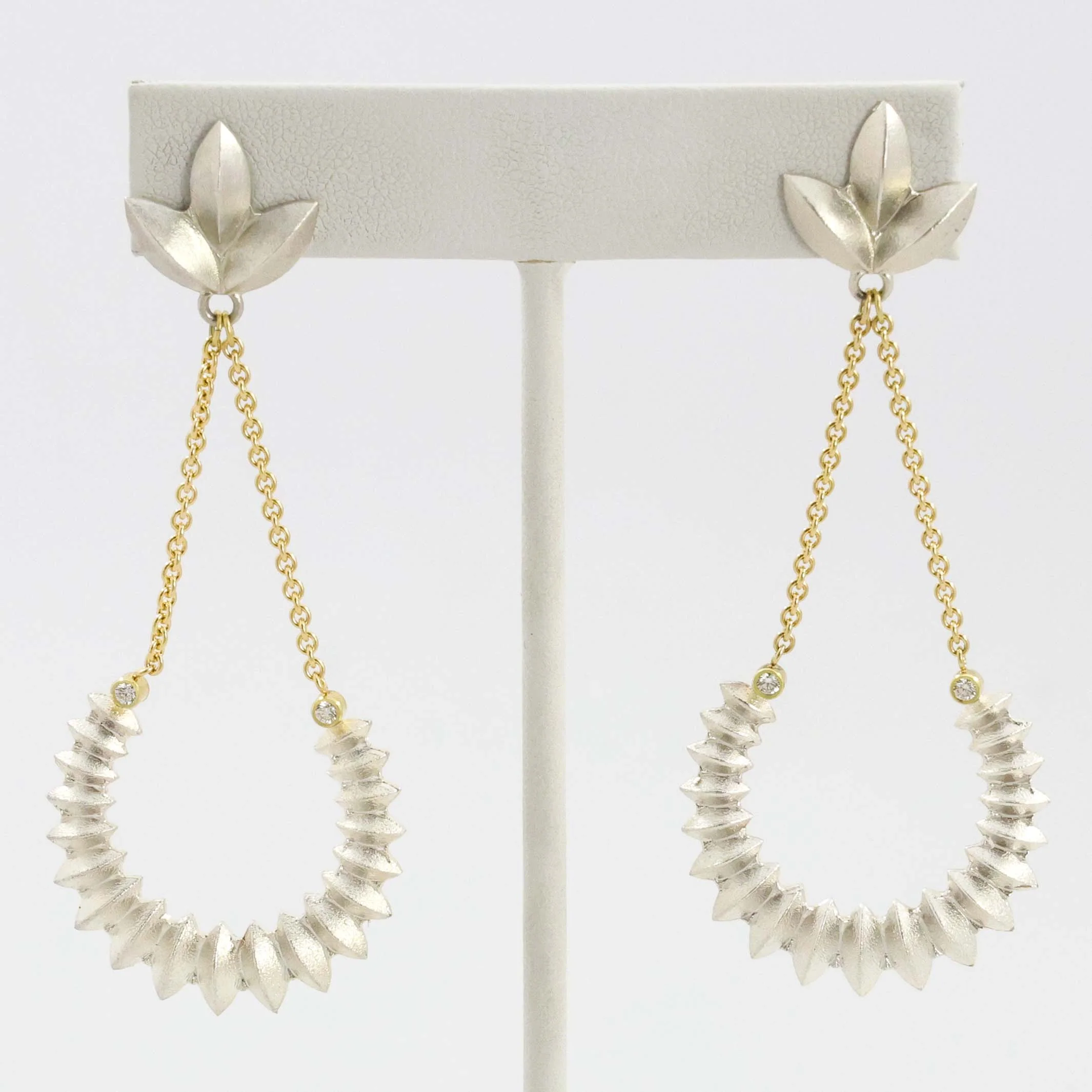 Sweet Pea Naja Earrings