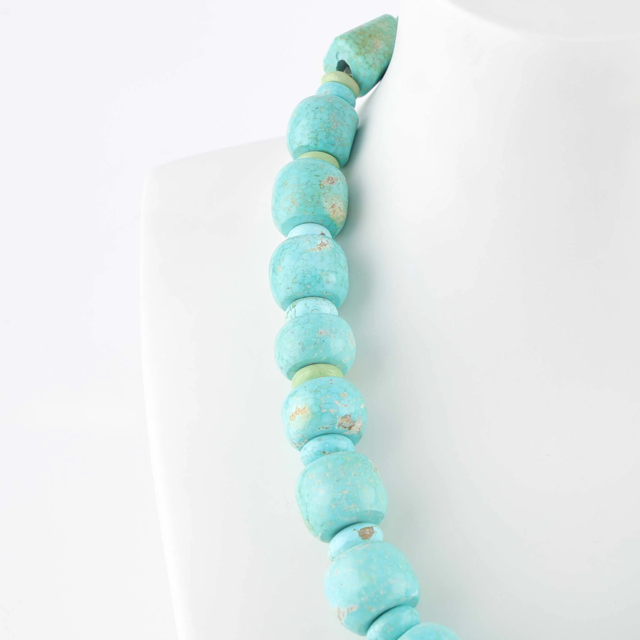 Turquoise and Gaspeite Necklace - Image 3