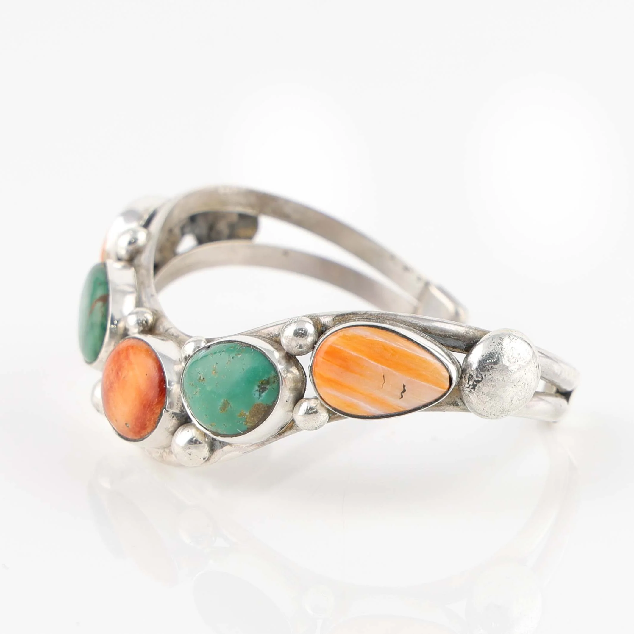 Turquoise and Spiny Oyster Shell Cuff - Image 2