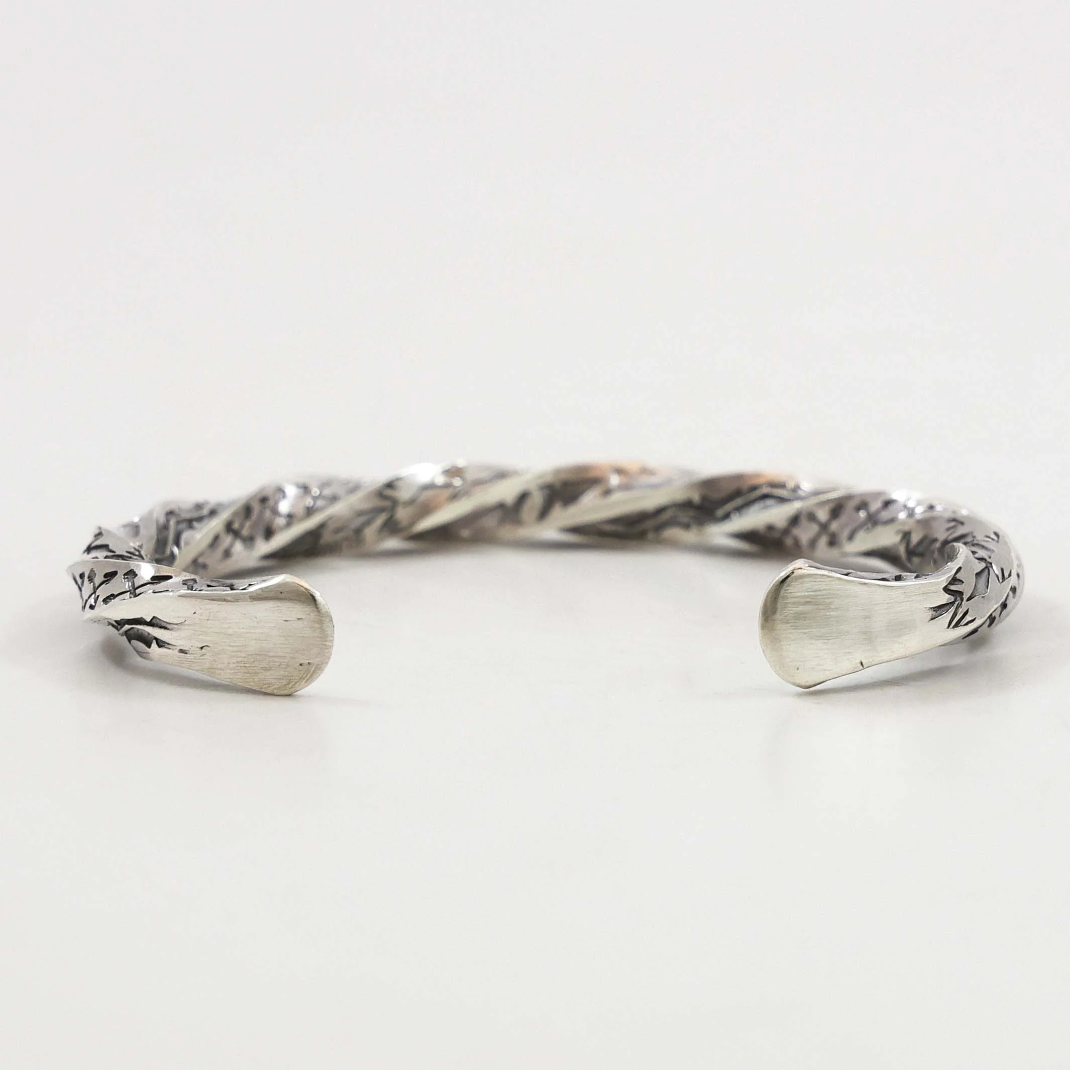 Twisted Wire Cuff - Image 4